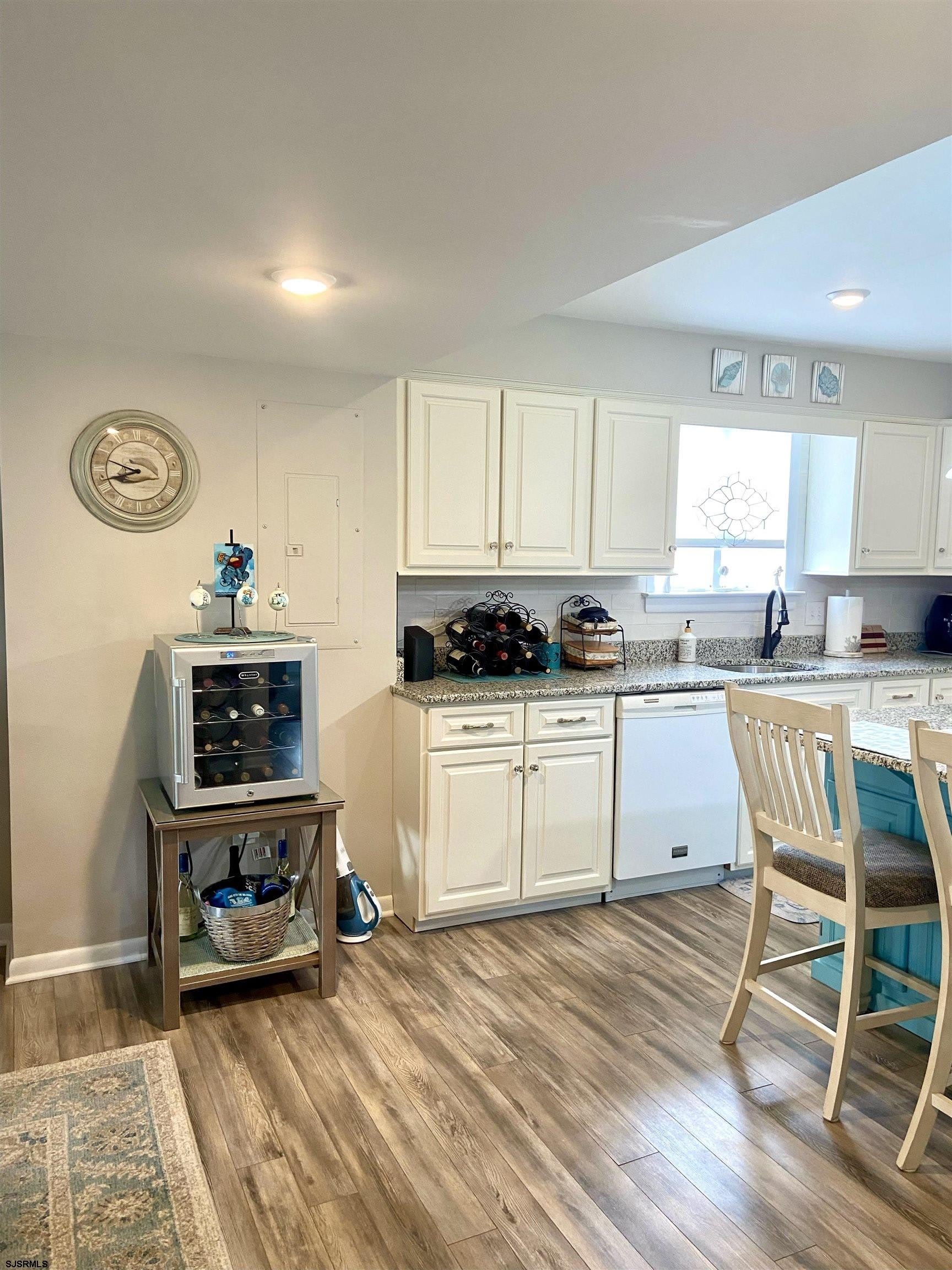 9103 Amherst Ave – photo 5