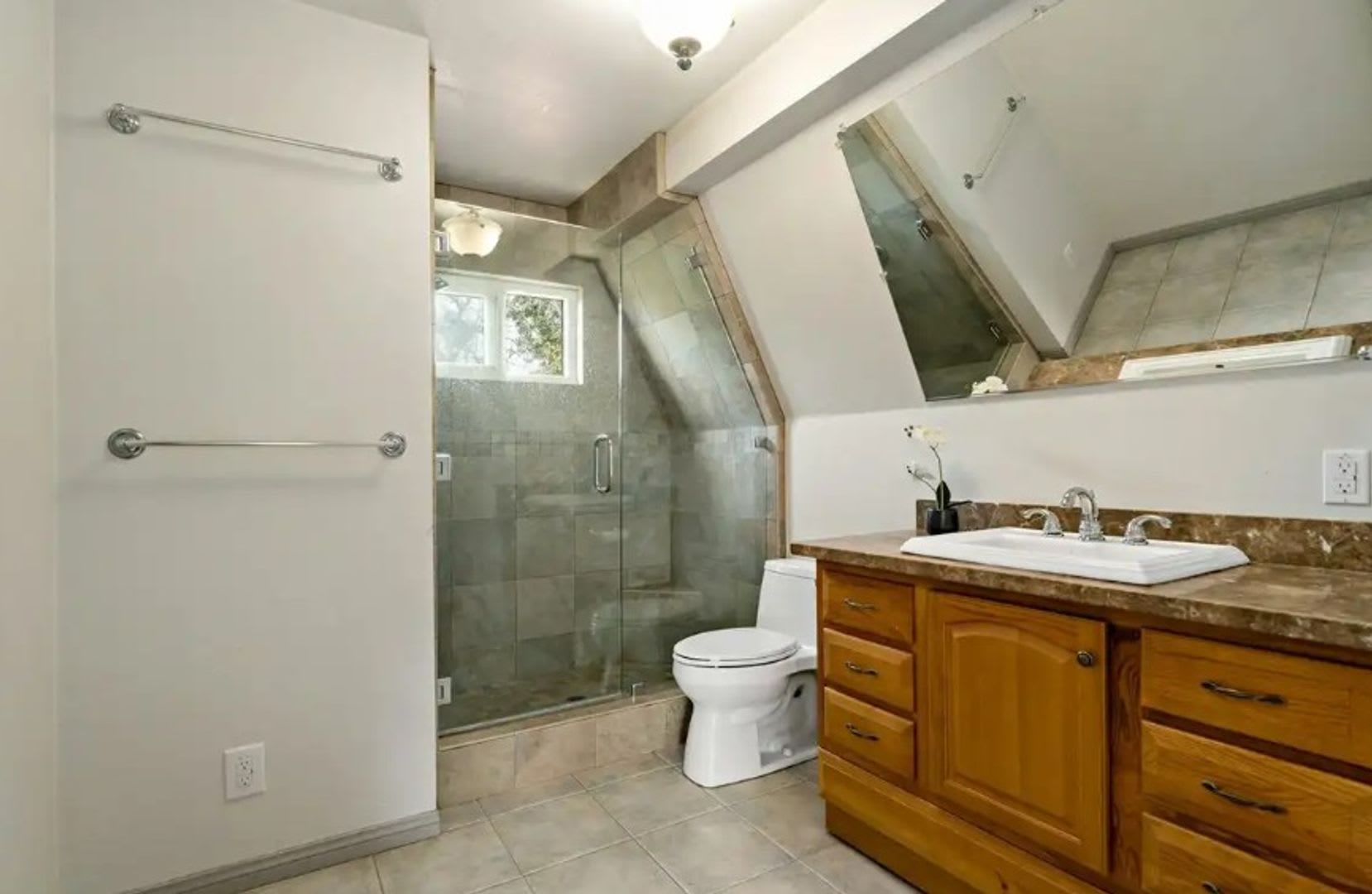3 Bedroom 2 Bathroom Home in Wine Country! – photo 5