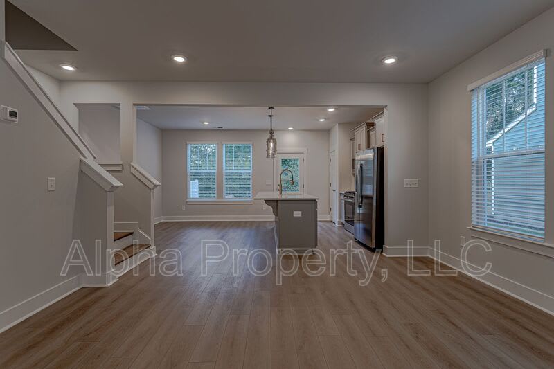 1326 Maplesmith Way – photo 5