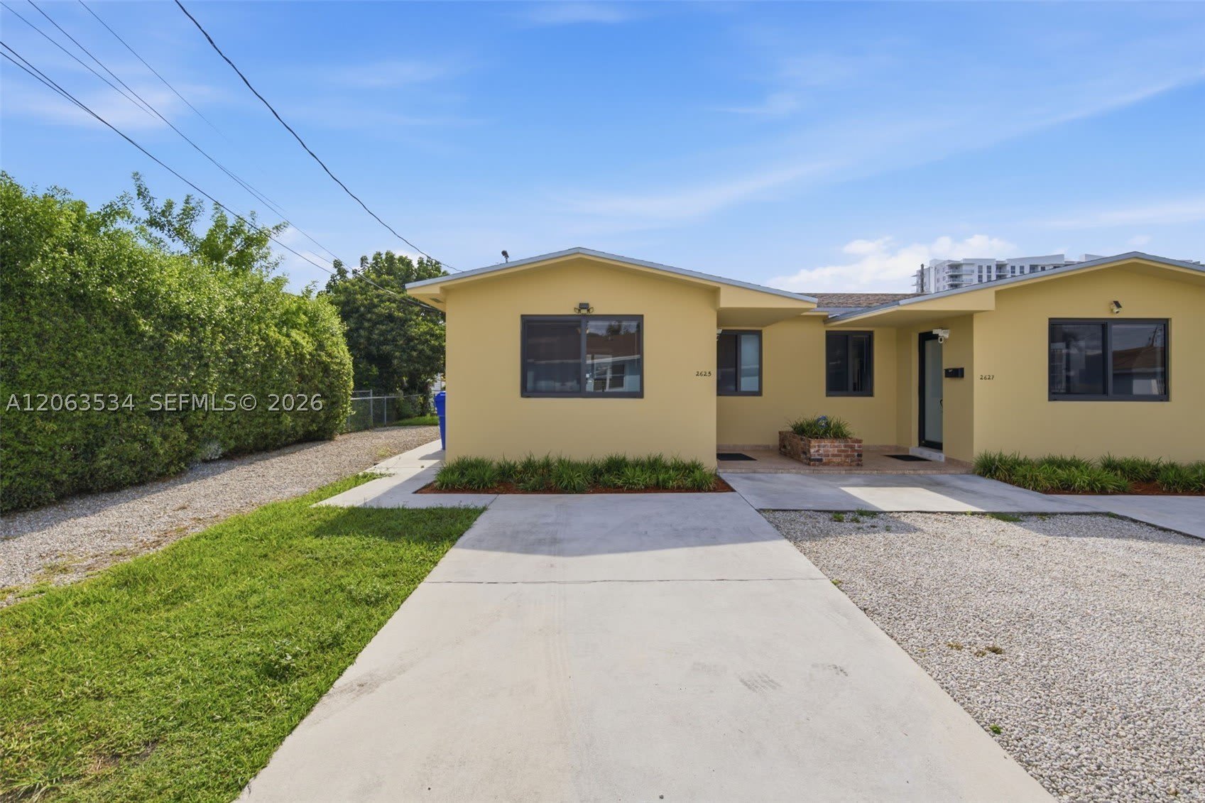 2625 SW 29th Ave – photo 2