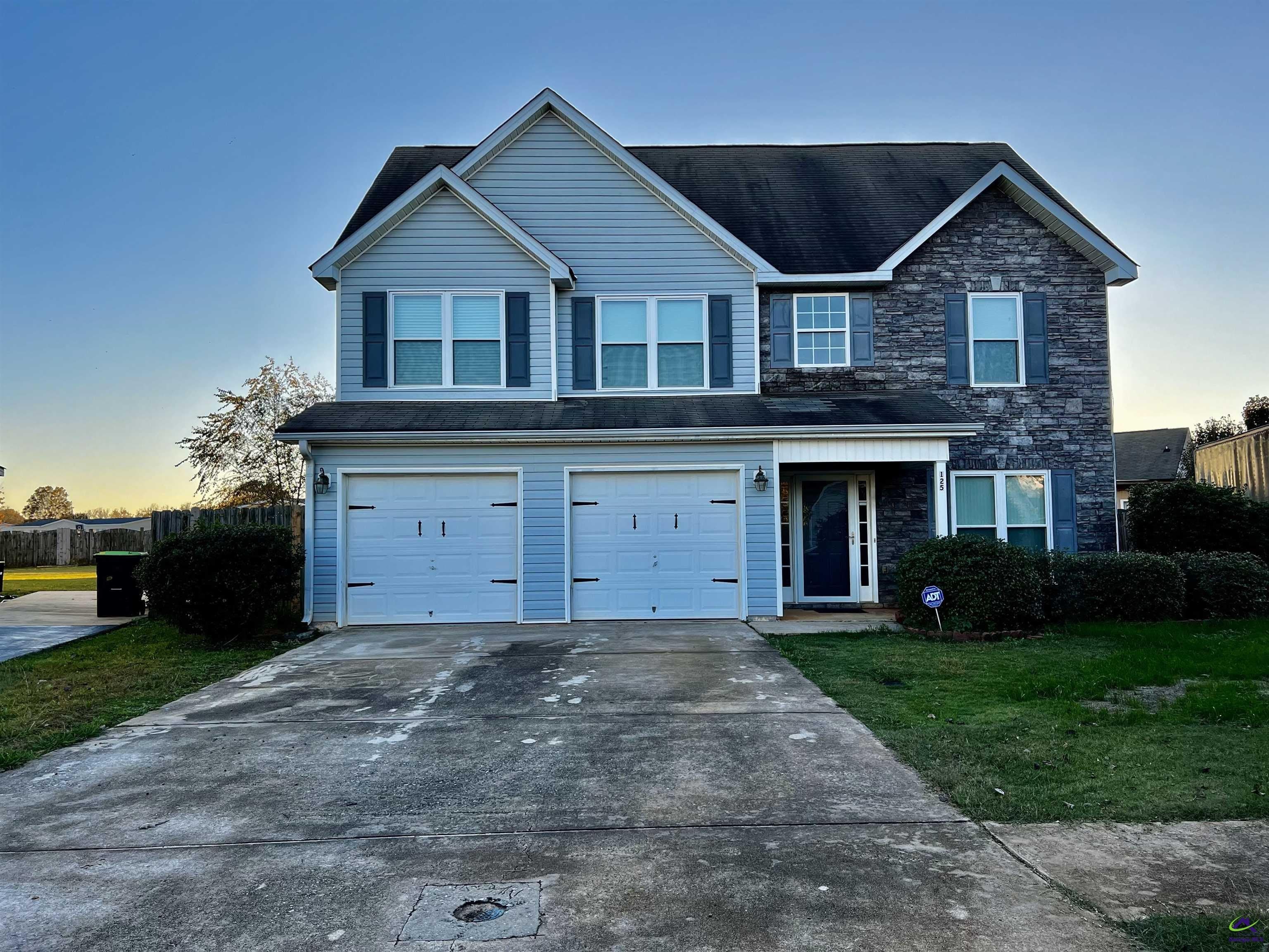 125 Faybrook Drive – photo 1