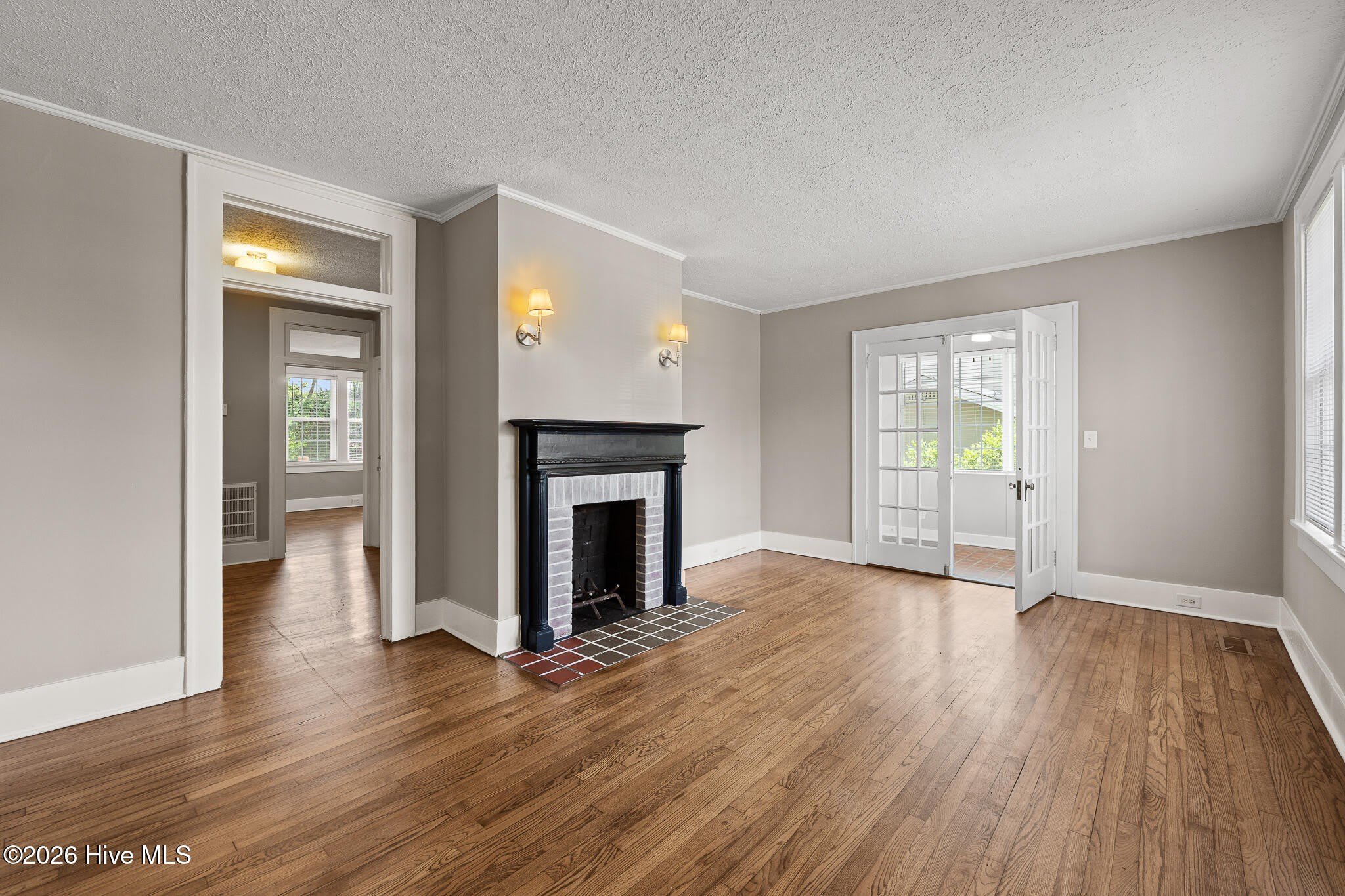 1013 Georgia Avenue – photo 4