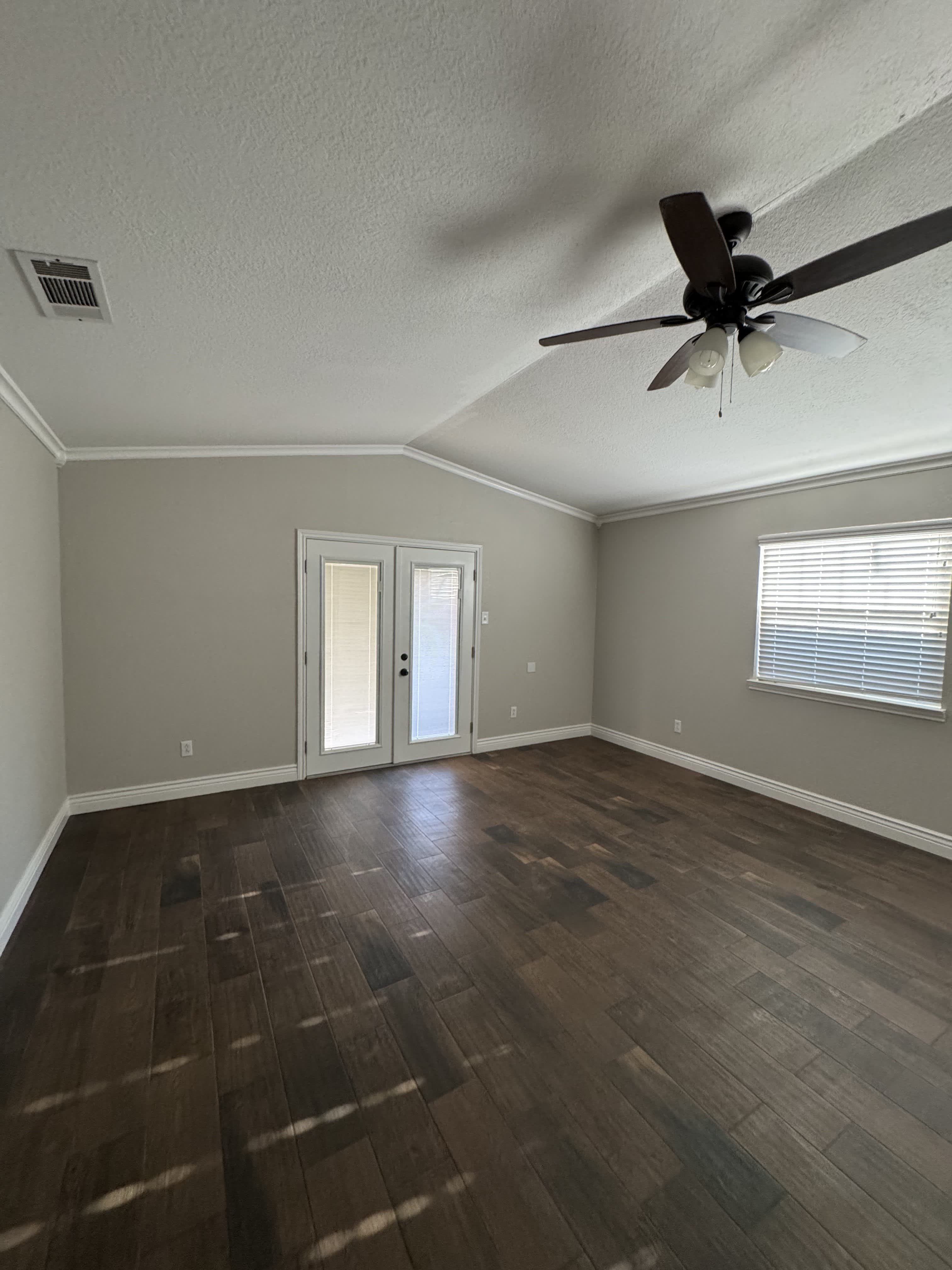 4411 Fairgate Drive – photo 4