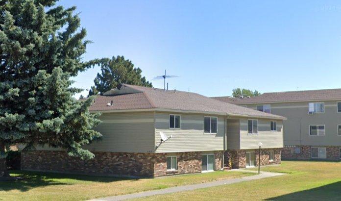 Twin Pines Manor – photo 3