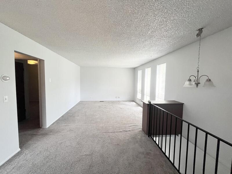 1265 E Crandall Ave – photo 3