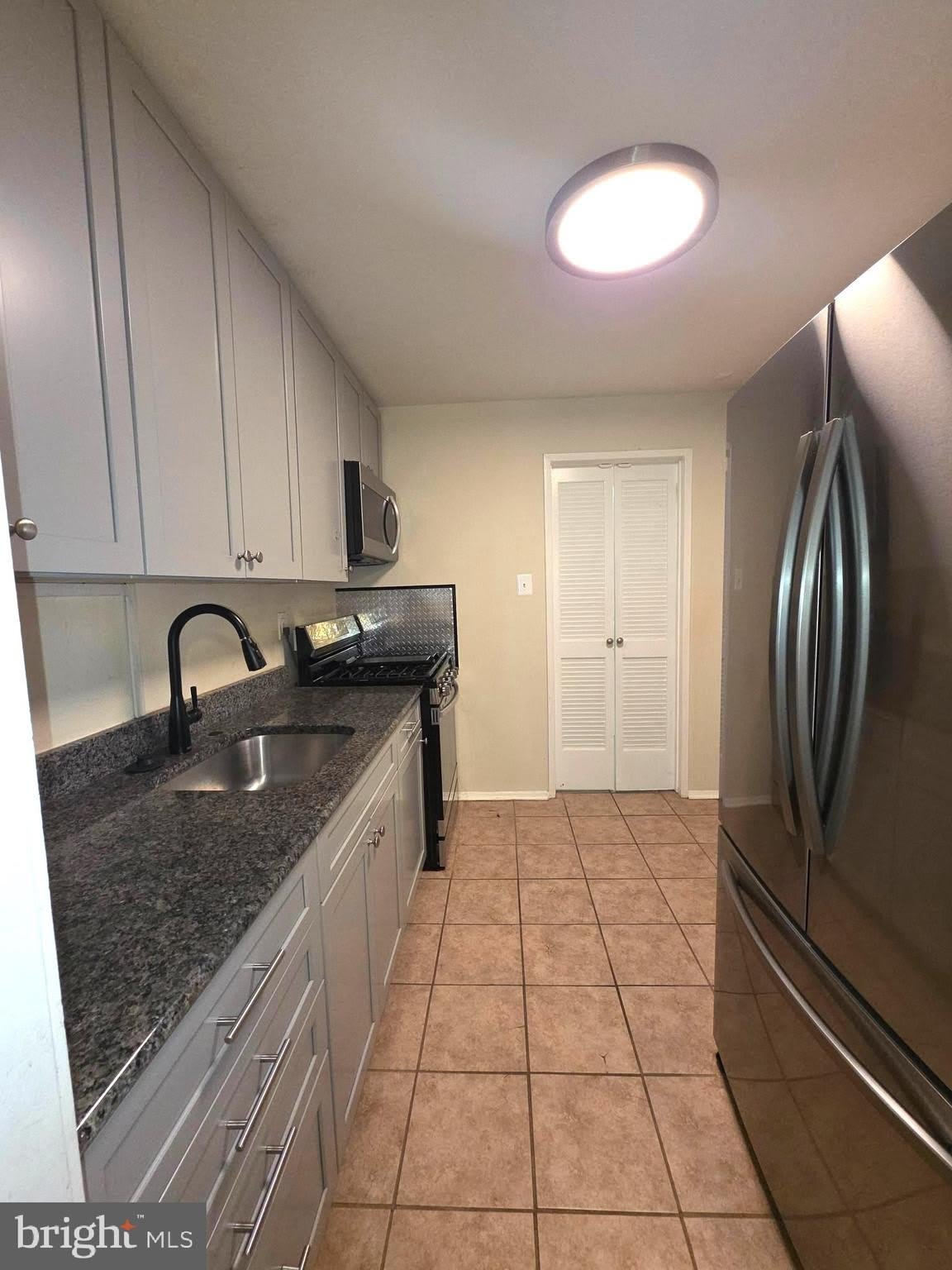 7320 Donnell Place – photo 5