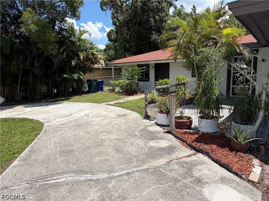 5829 Casablanca Court – photo 3
