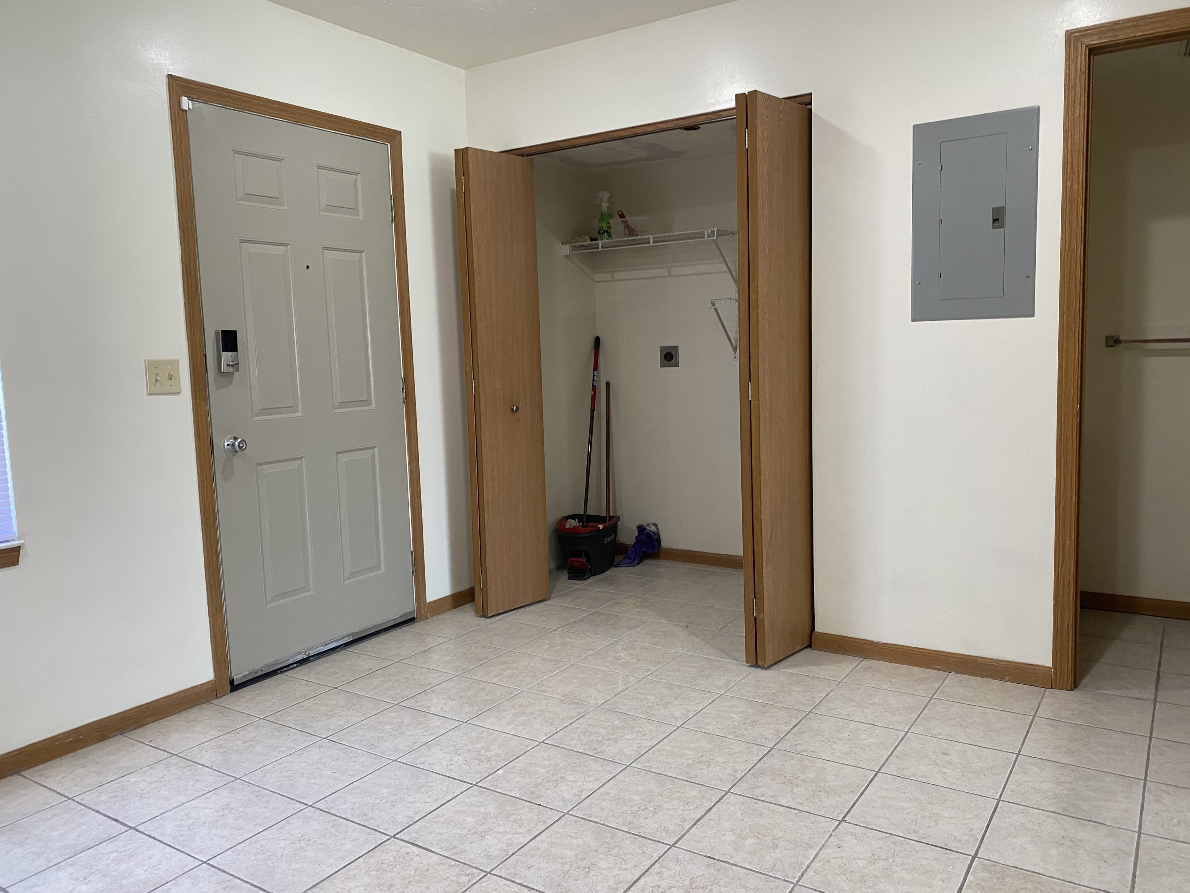 1016 Eleanor Ave – photo 4