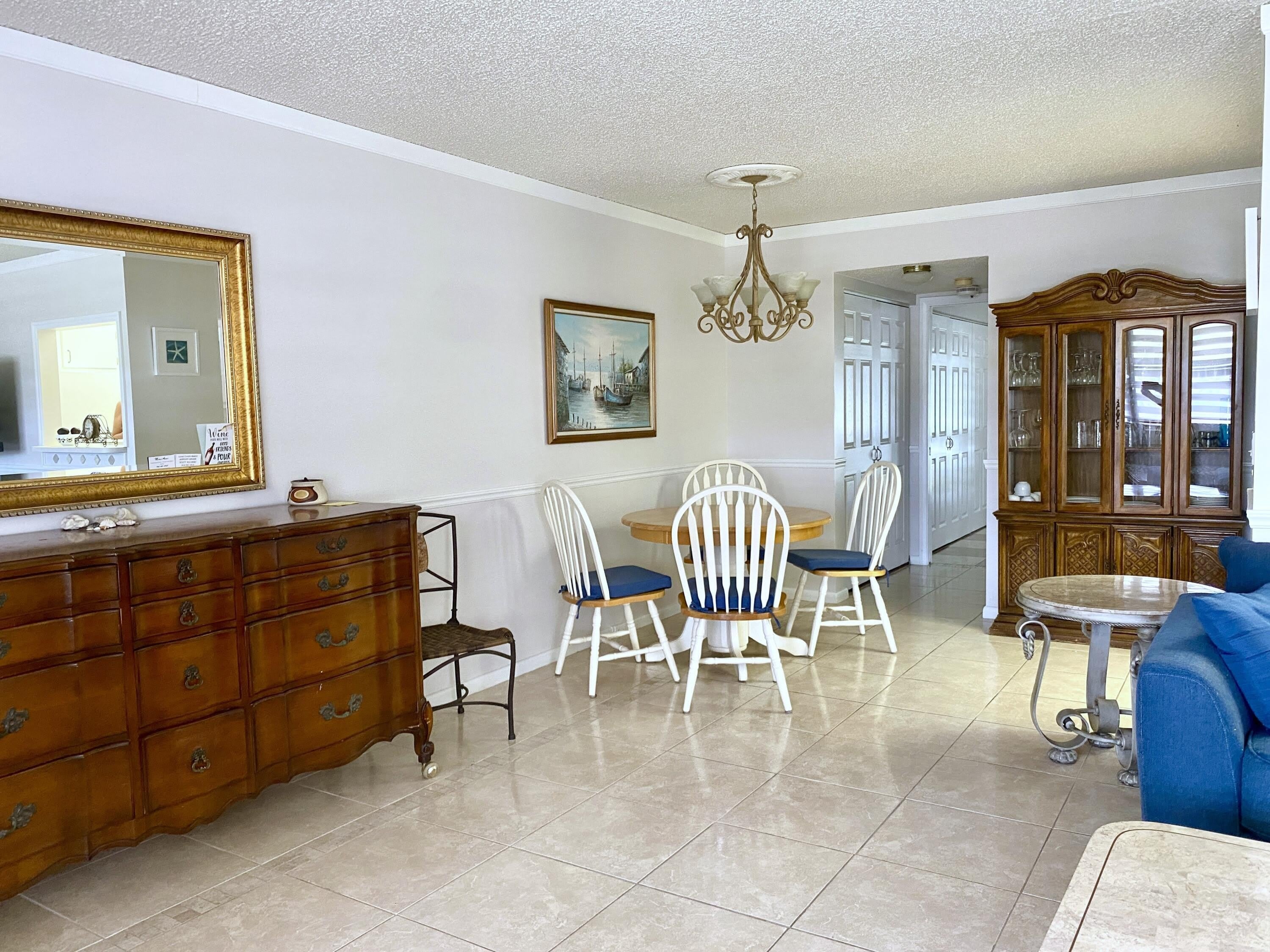 335 FARNHAM P – photo 5