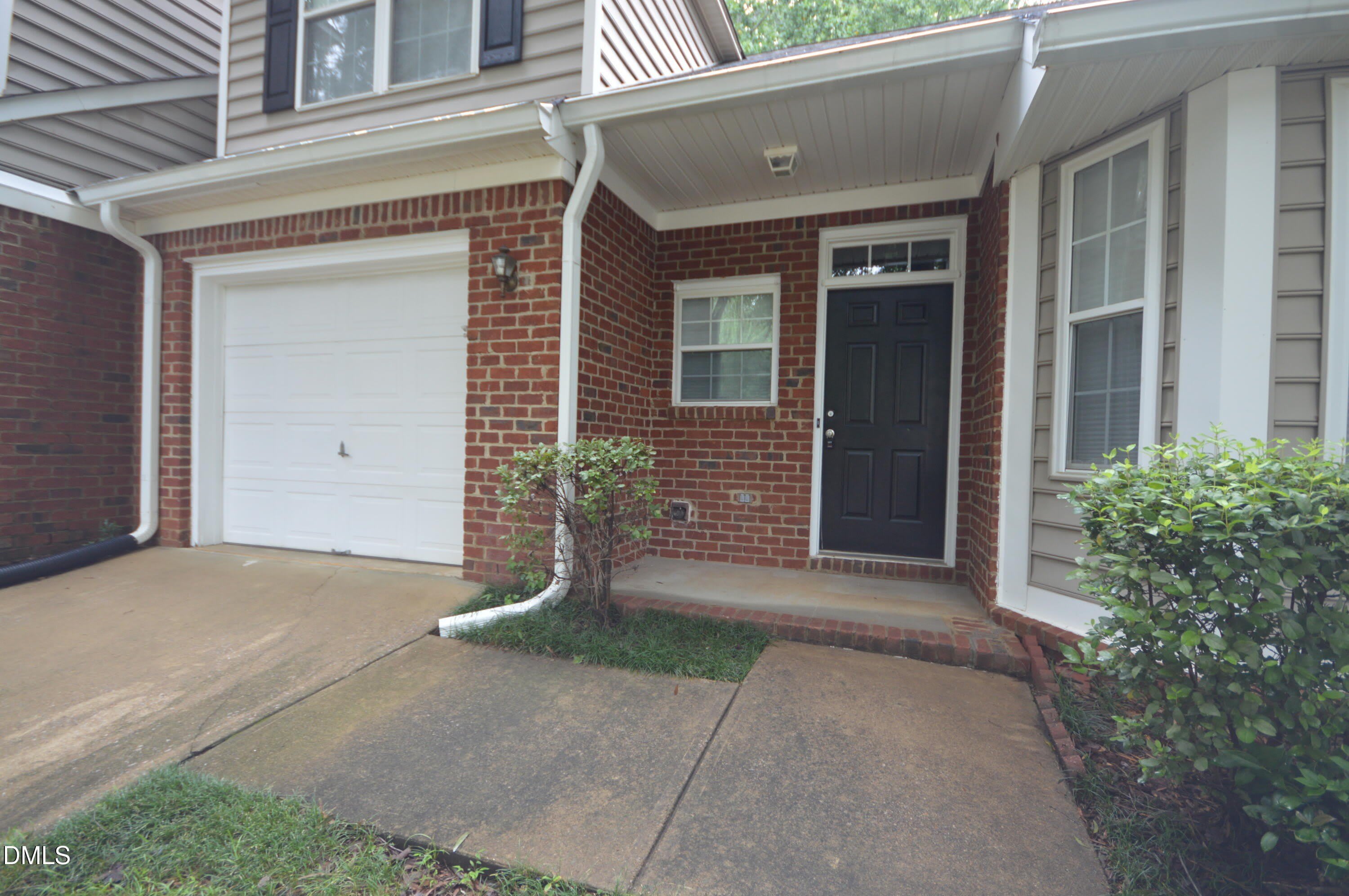 3319 Philmont Drive – photo 2