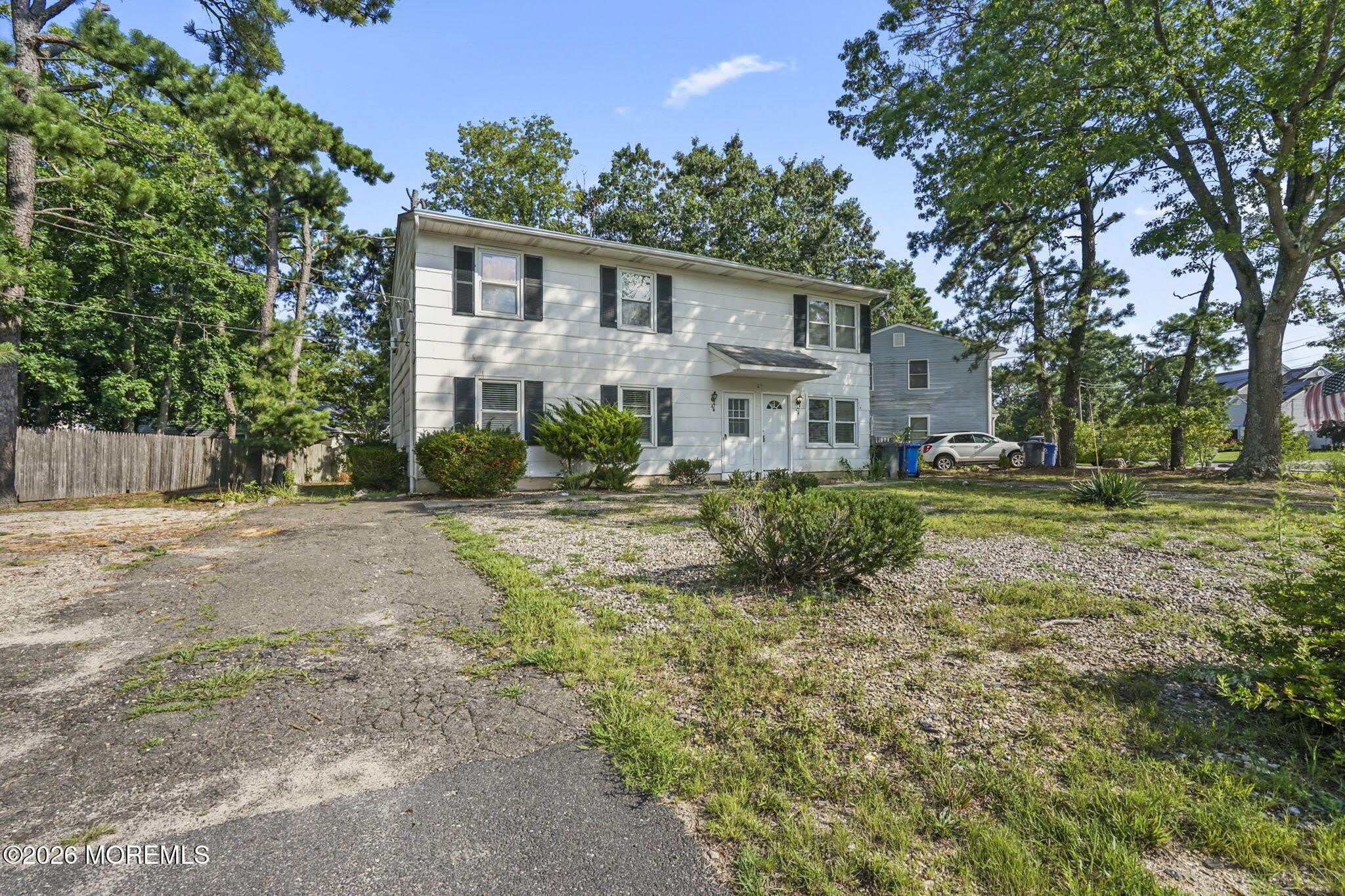 47 Atlantis Avenue – photo 2