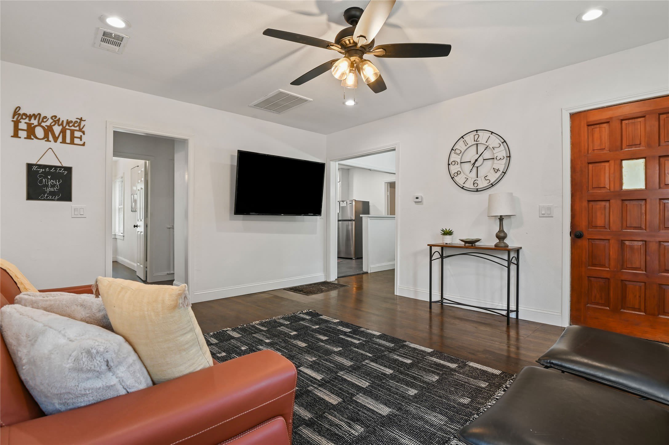 80 Vaughn Drive – photo 3