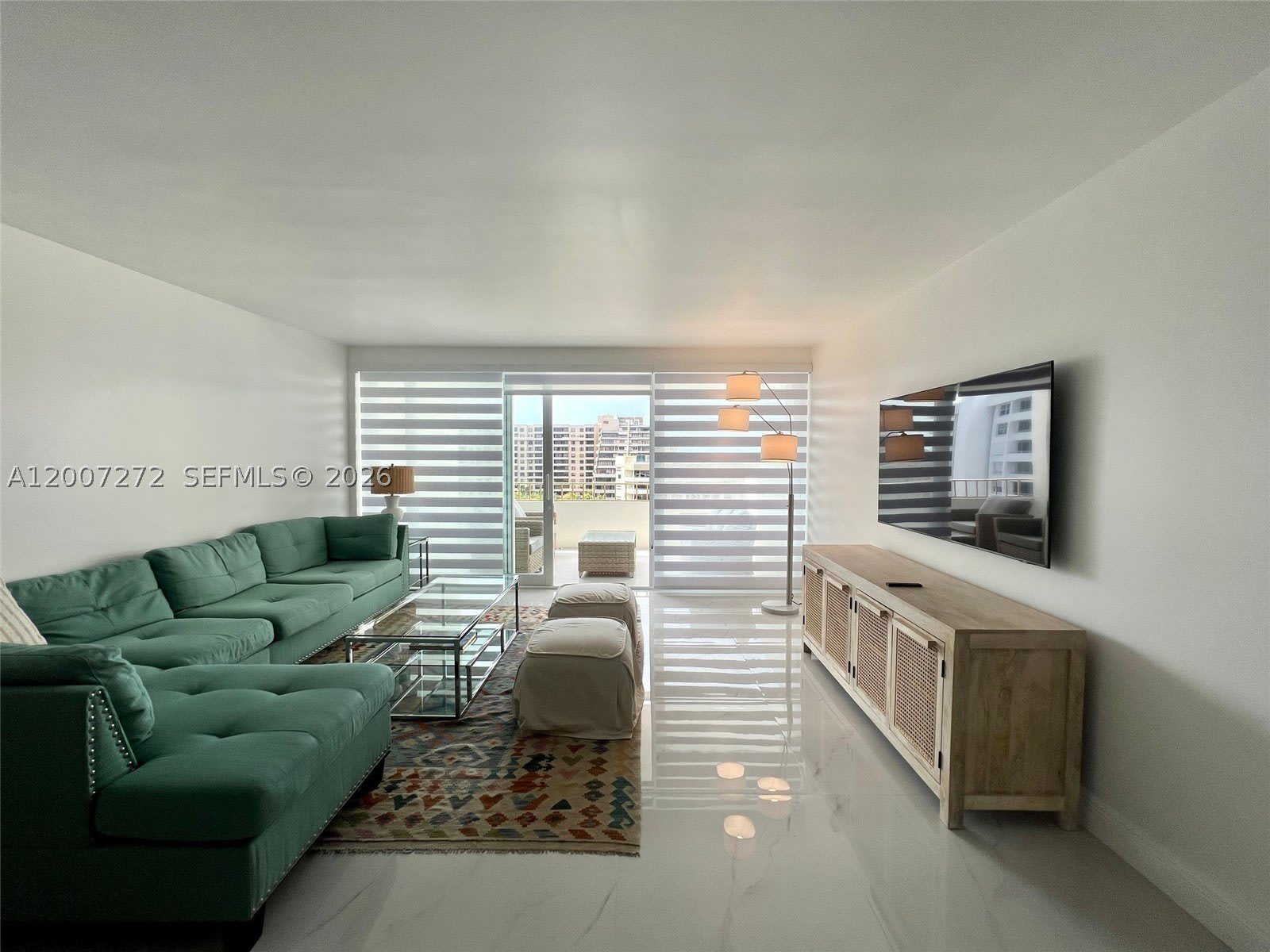 155 Ocean Lane Dr – photo 2