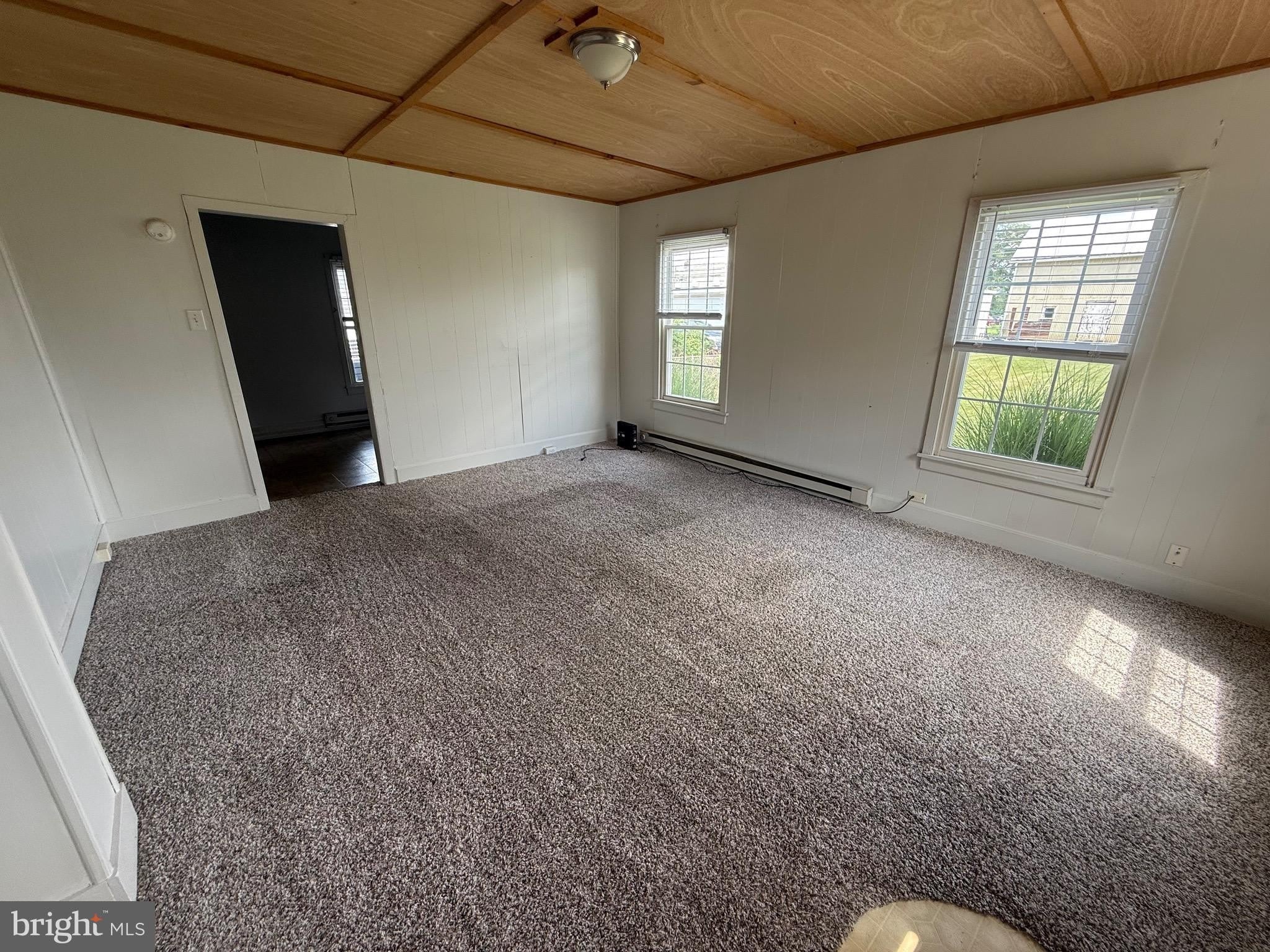 223 N QUEEN Street – photo 5