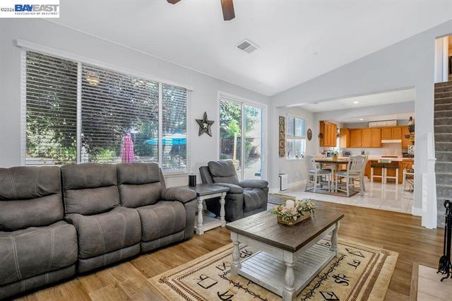 2913 Haddington Ct – photo 4