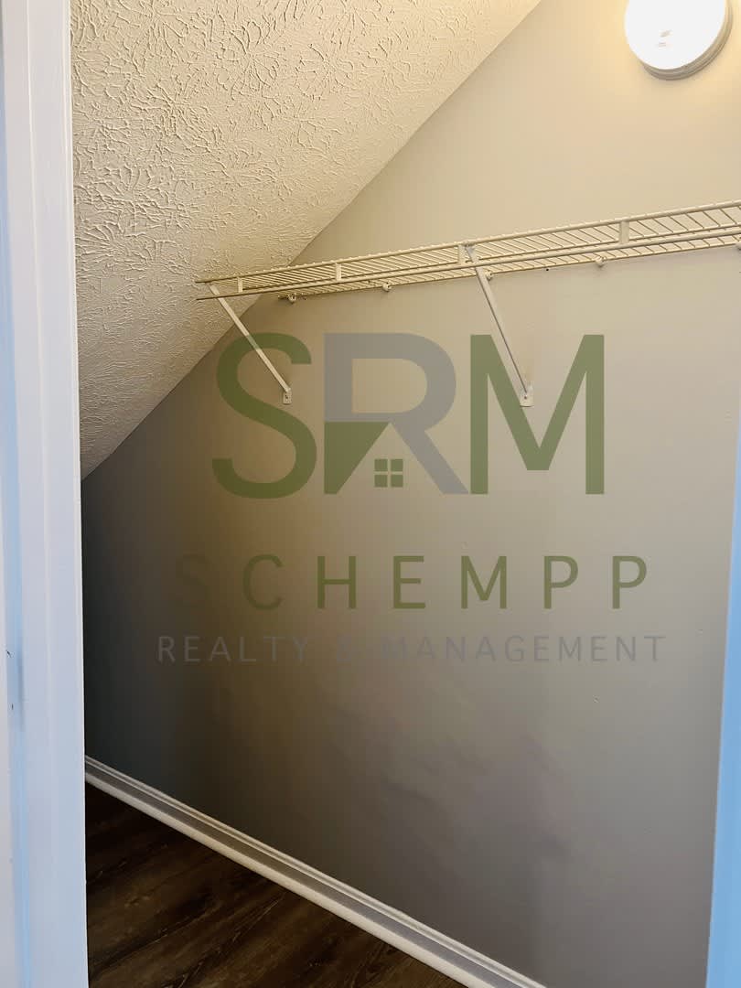 Updated 2 bedroom apartment in Portland-Section 8 accepted *$200 Amazon Gift Card at Lease Signing!* – photo 5