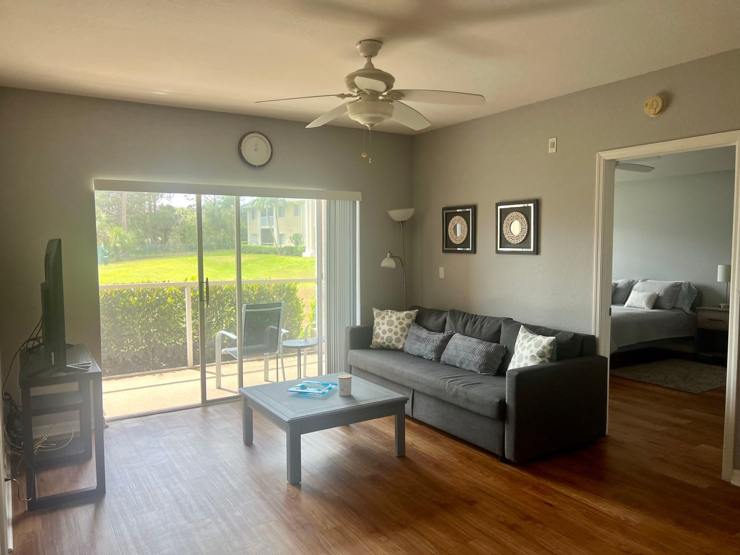 Very Reasonable Rate Fully Furnished Lovely Furnished 2 Bed 2 Bath Ground Floor Seasonal – photo 5