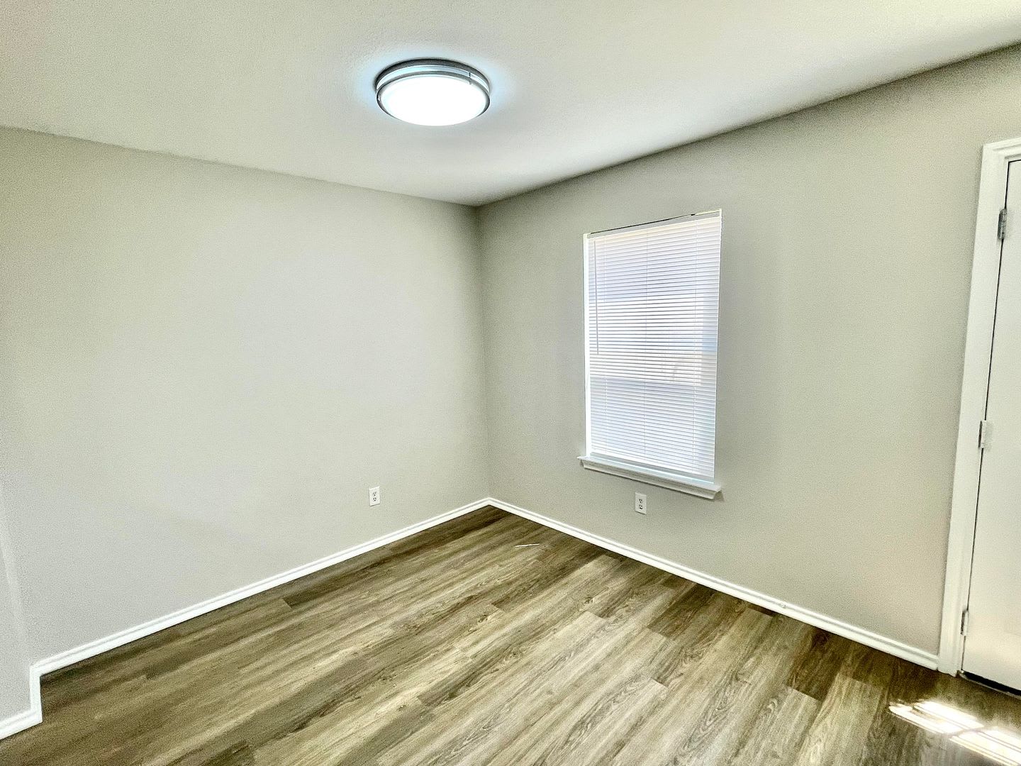 Four Bedroom House for Lease in Manor! – photo 5