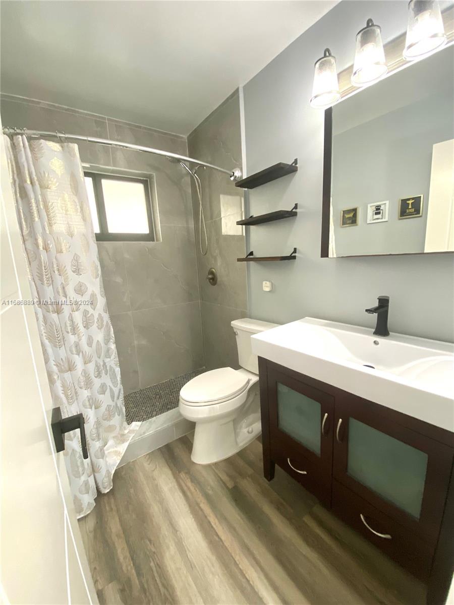 1735 Sw 21 St – photo 5