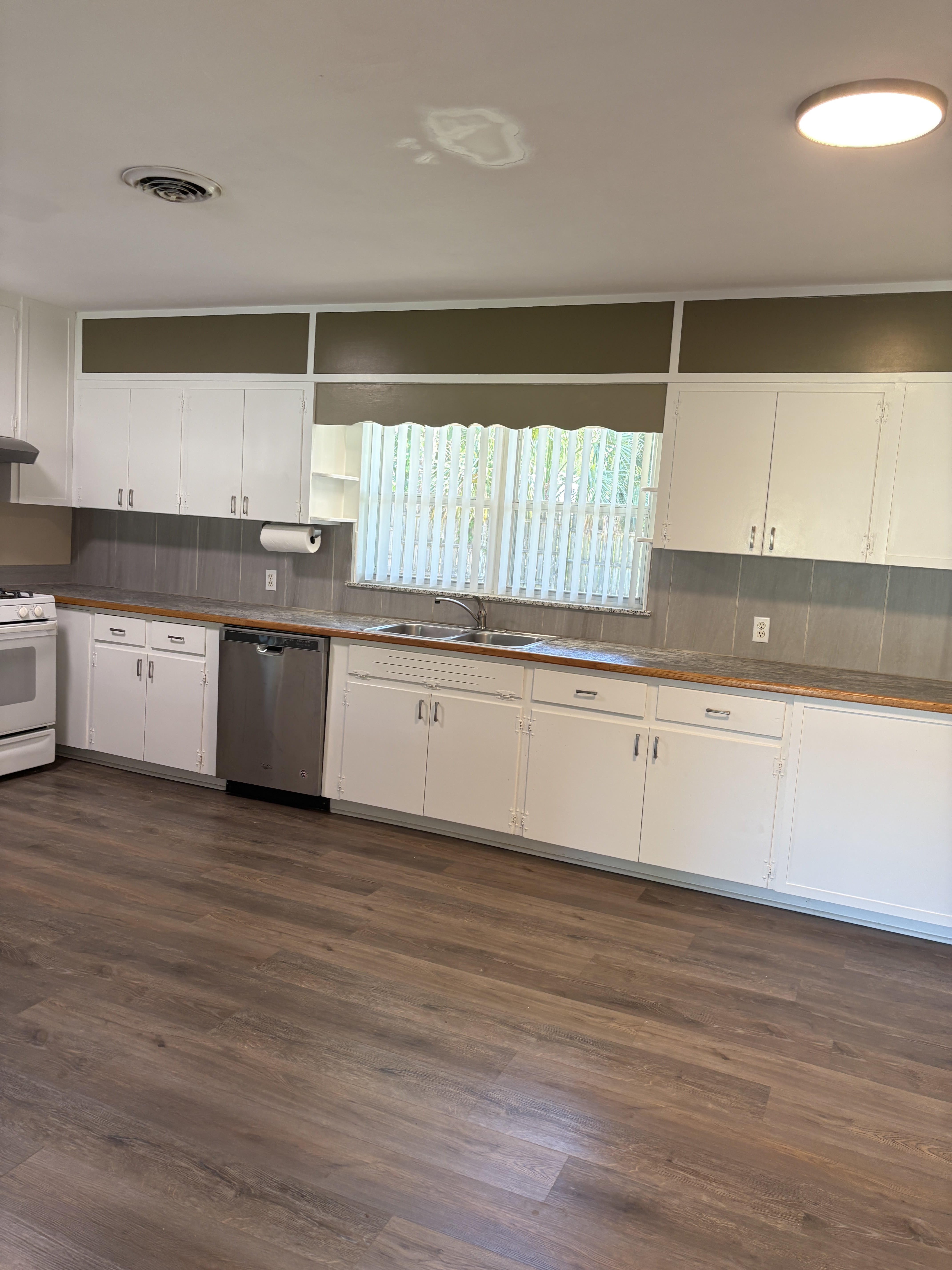 28 Southeast 19th Street – photo 3