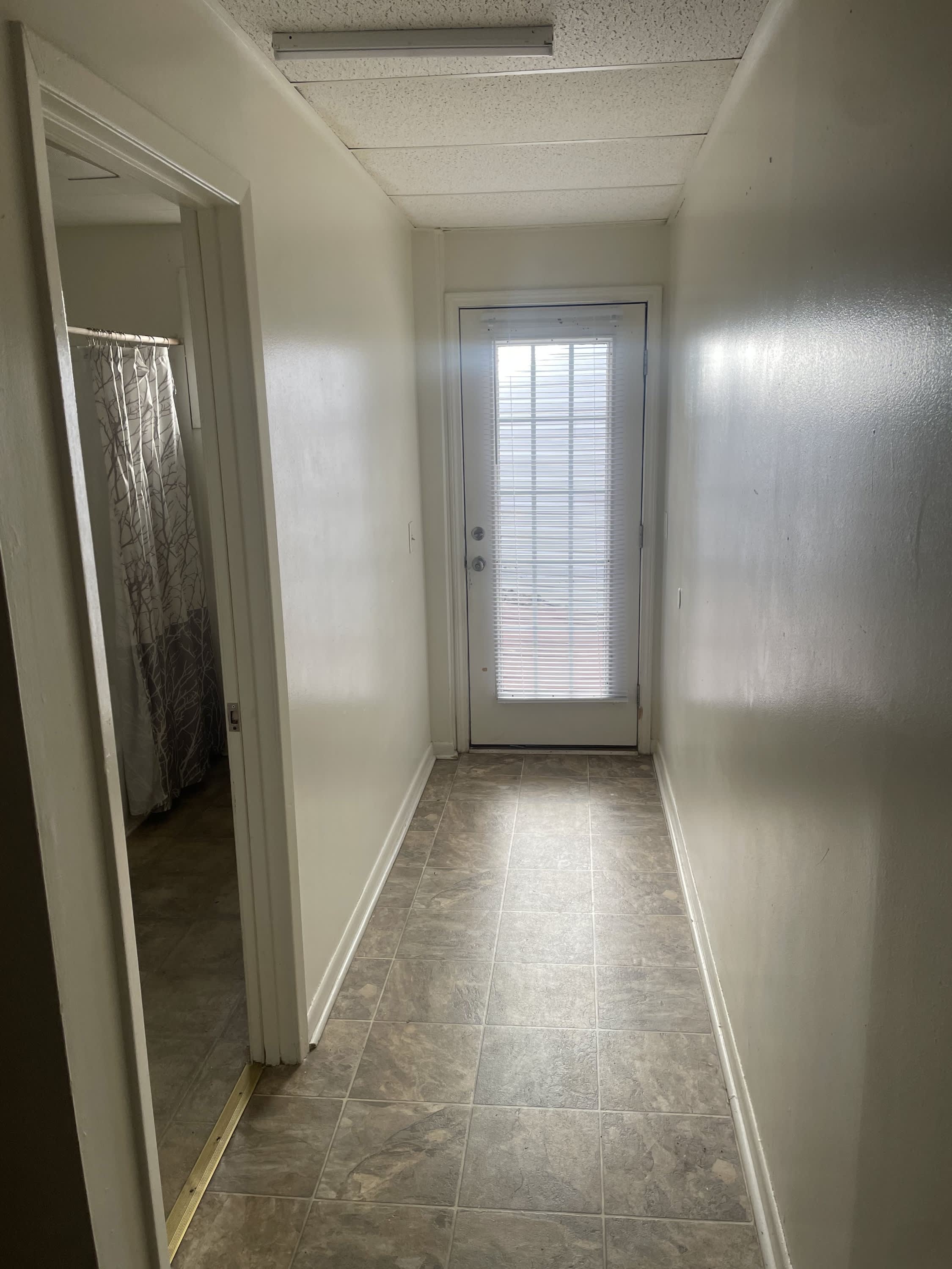 18030 Us Hwy 31 Apt 4 – photo 4