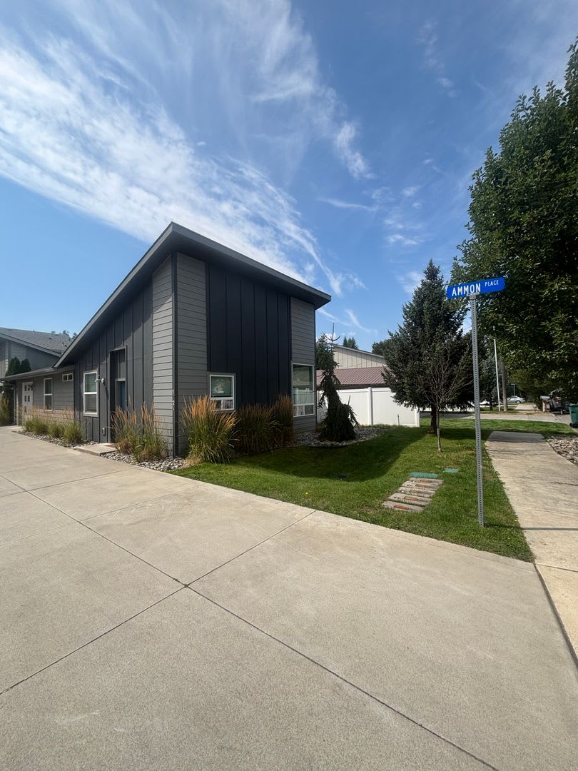 Midtown Single Level Home (P#501) – photo 3