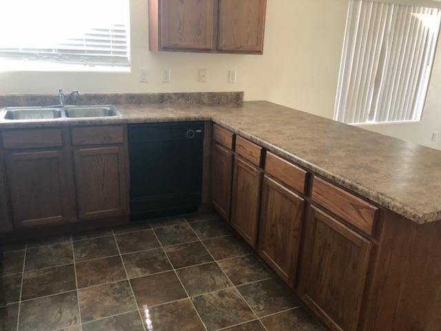 811 W Spruell – photo 5