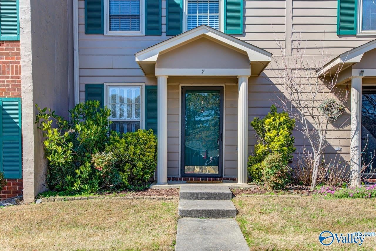 8151 Oldfield Road SW – photo 1