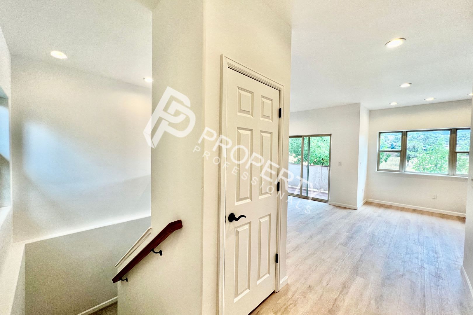 Beautifully Updated Home In New Castle For Rent – photo 4