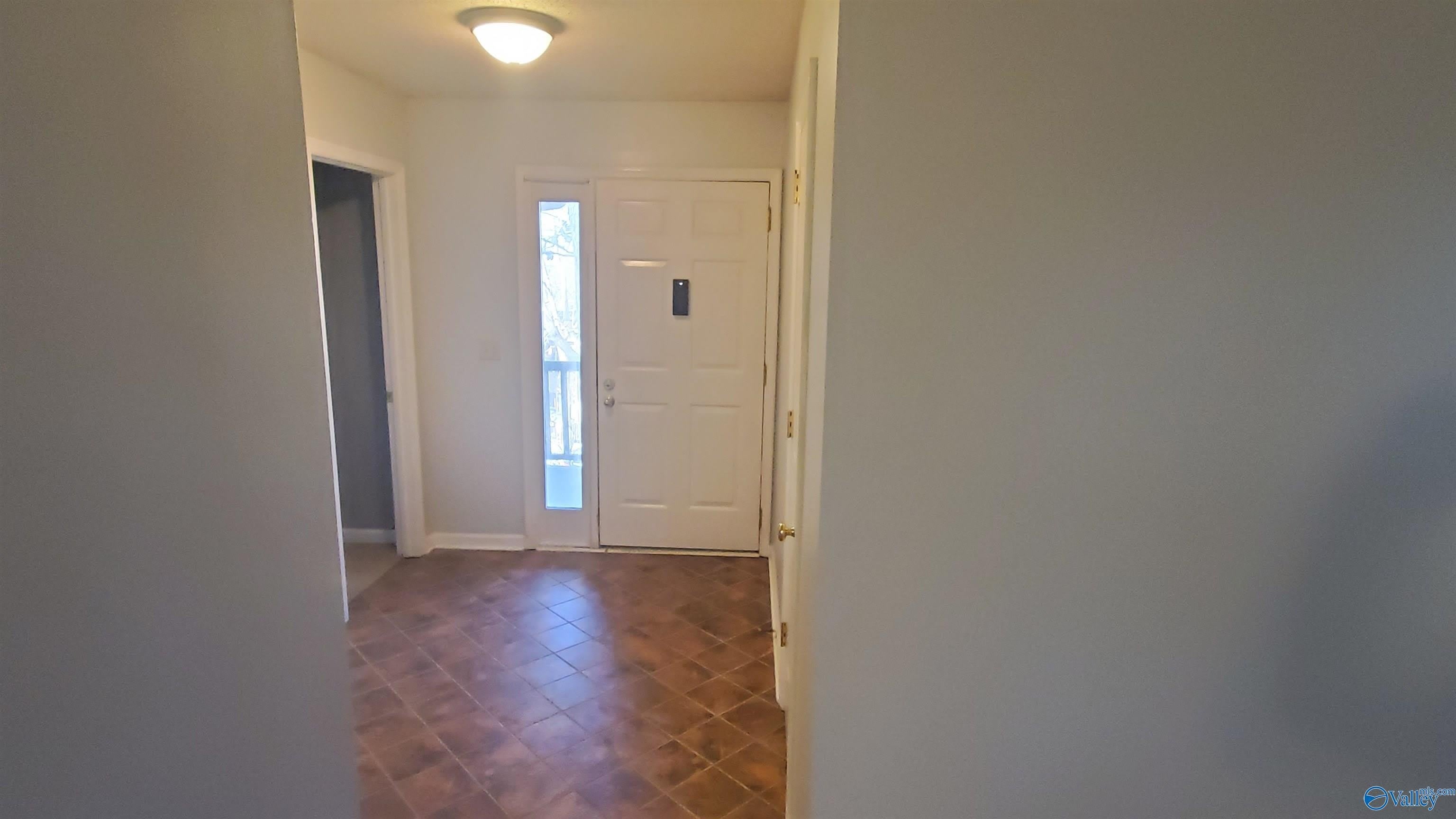 2090 Greenwood Place – photo 3
