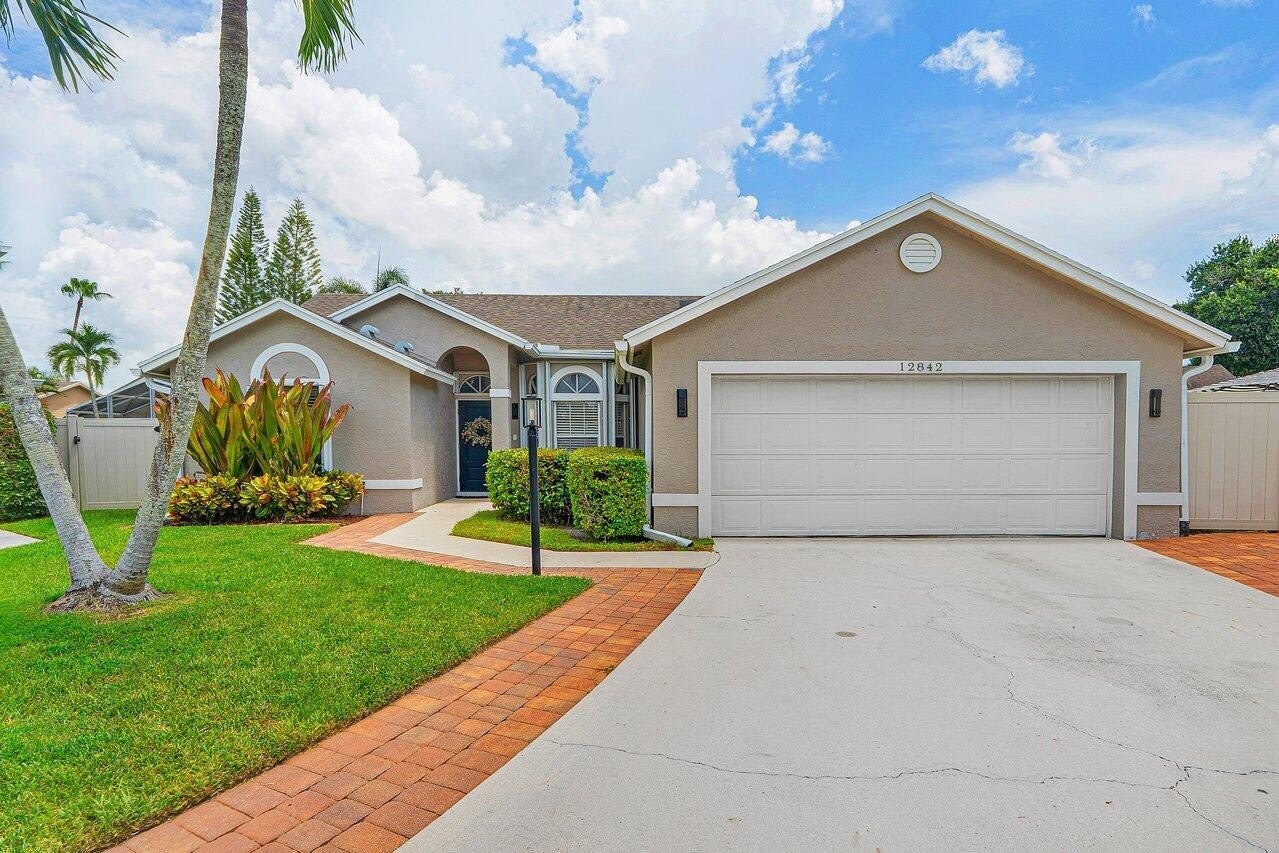 12842 Meadowbend Drive – photo 1