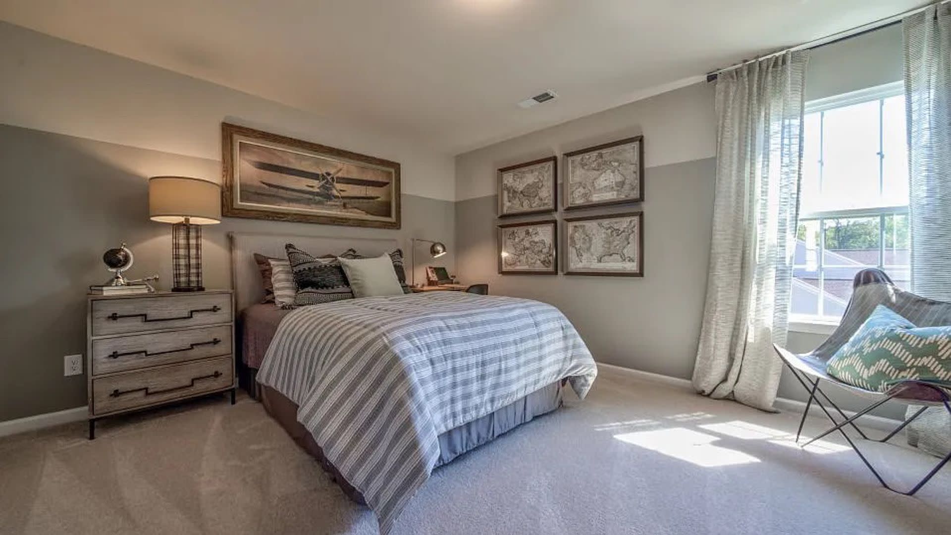 Room in 4 Bedroom Home at Kennerly Ctr Dr – photo 2