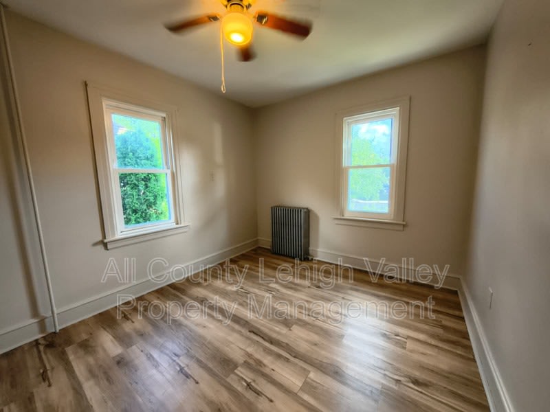 365 E. Prospect St. – photo 5