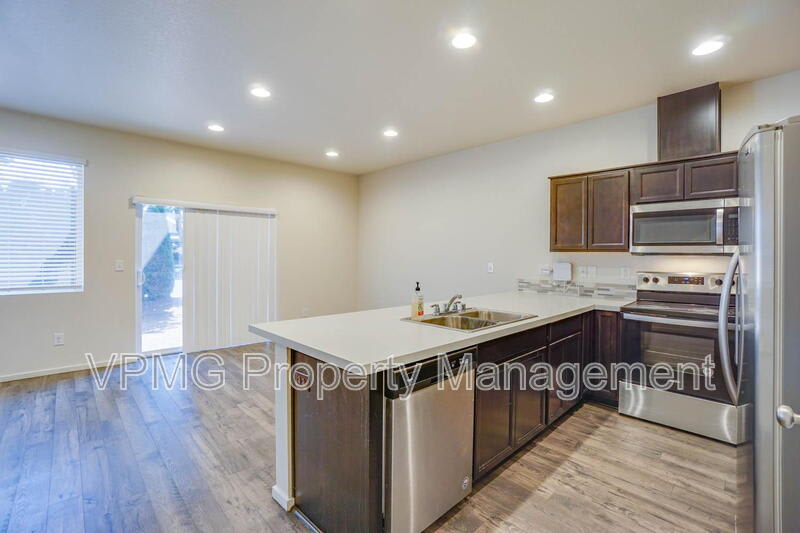 2105 Northeast 118th Place – photo 5