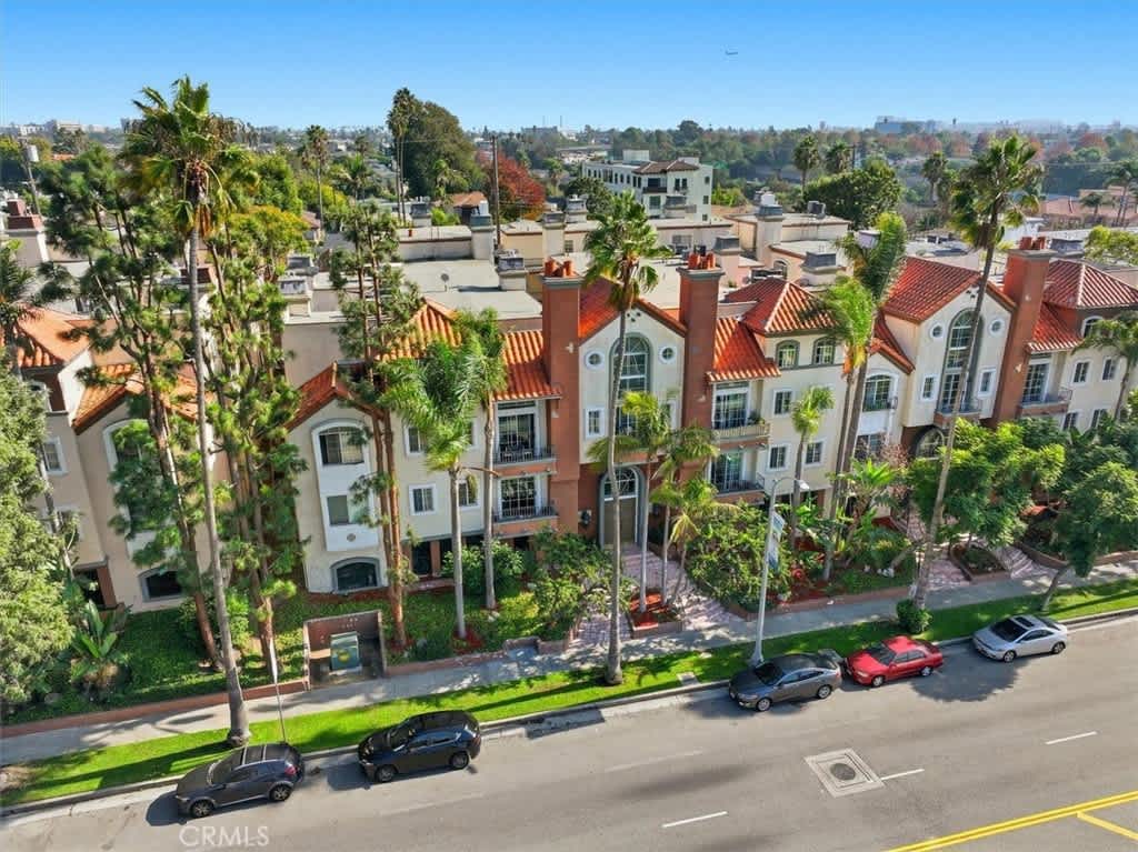 7120 La Tijera Blvd # QD618459Y – photo 3