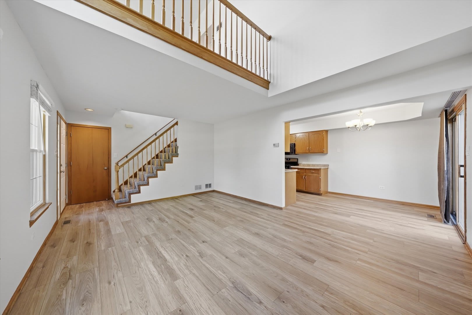 16051 Laurel Drive – photo 4