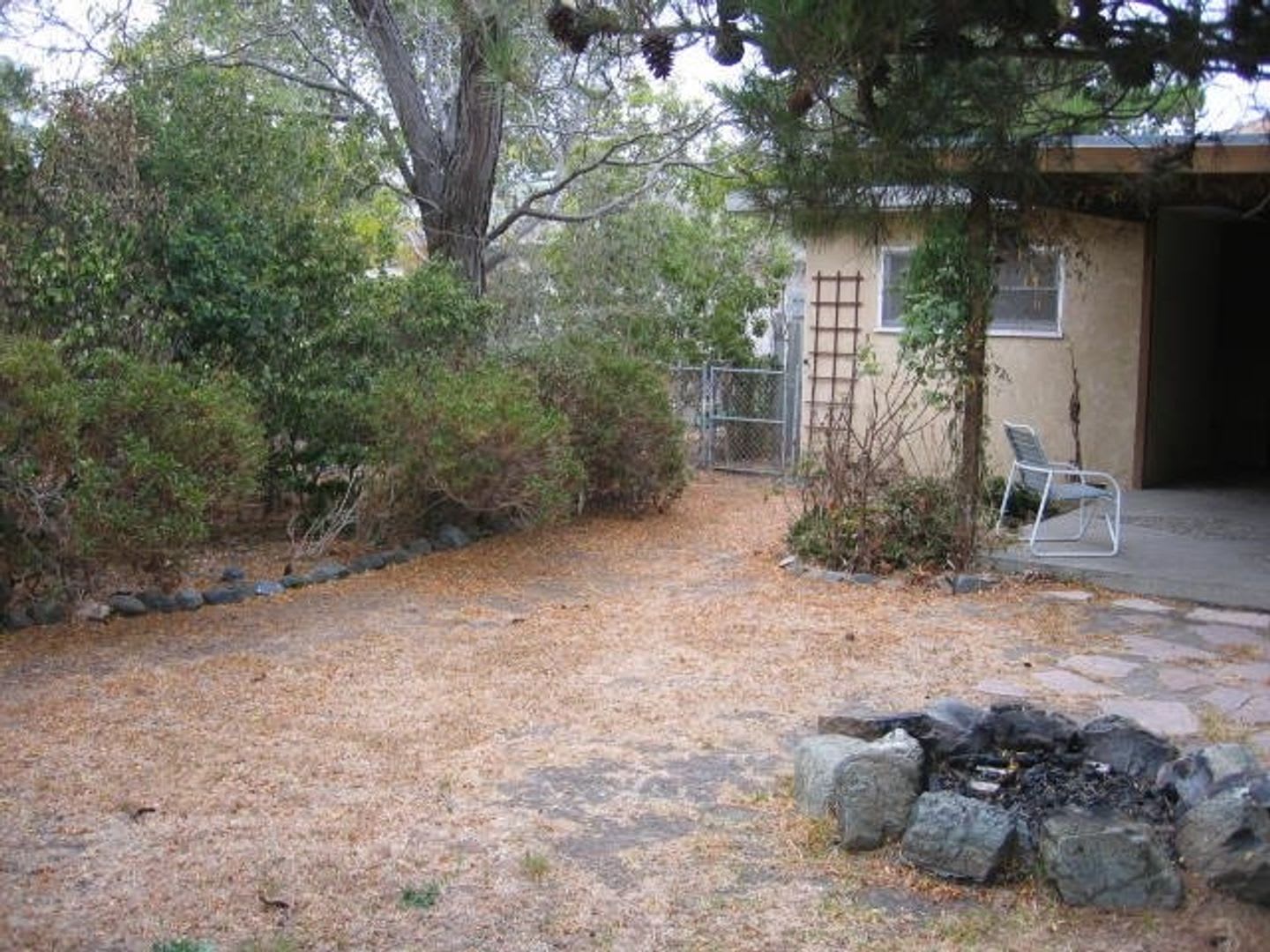 586 Pacific Street – photo 4