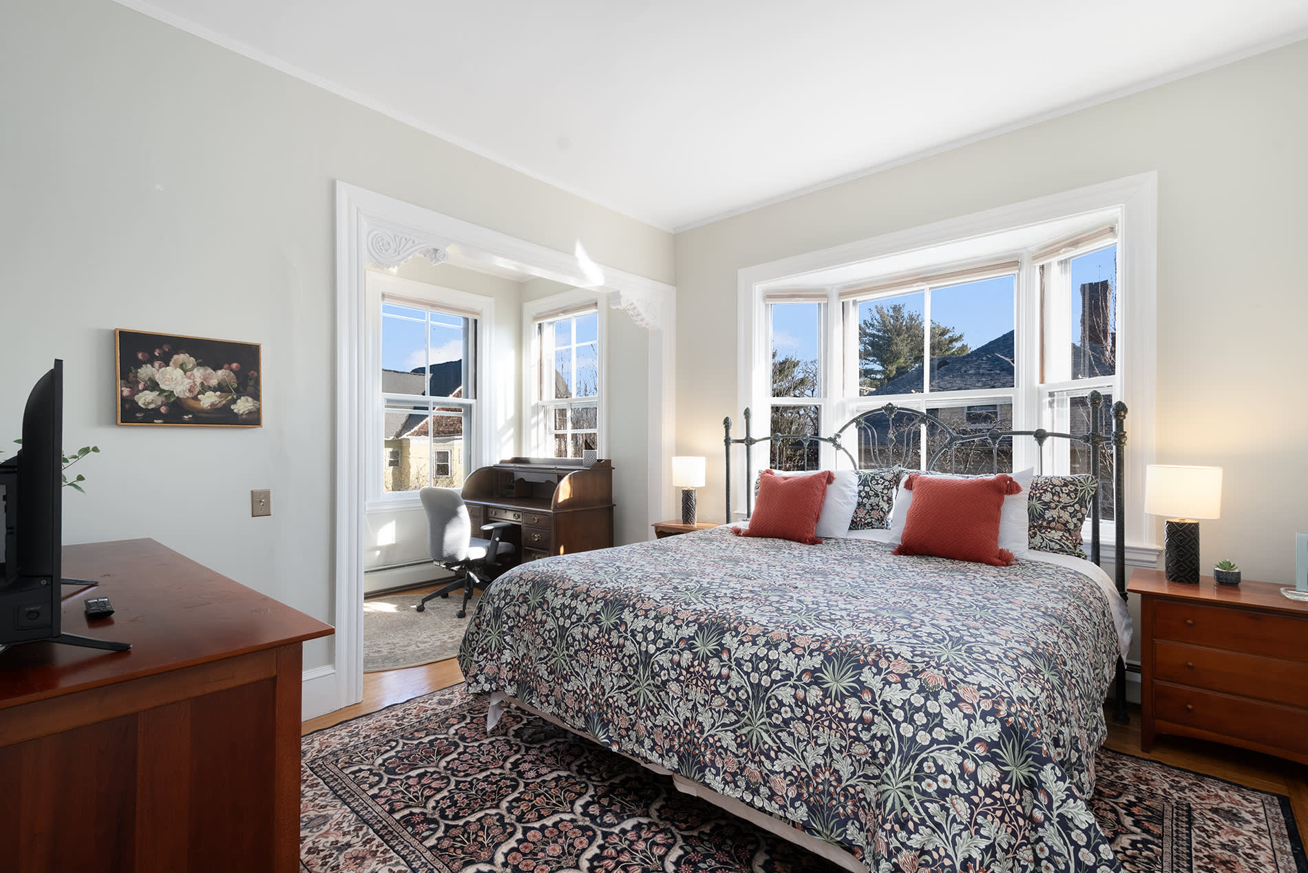 123 Benevolent Street – photo 1