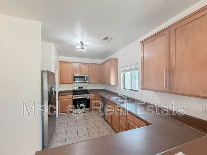 1308 W Fremont Rd – photo 4