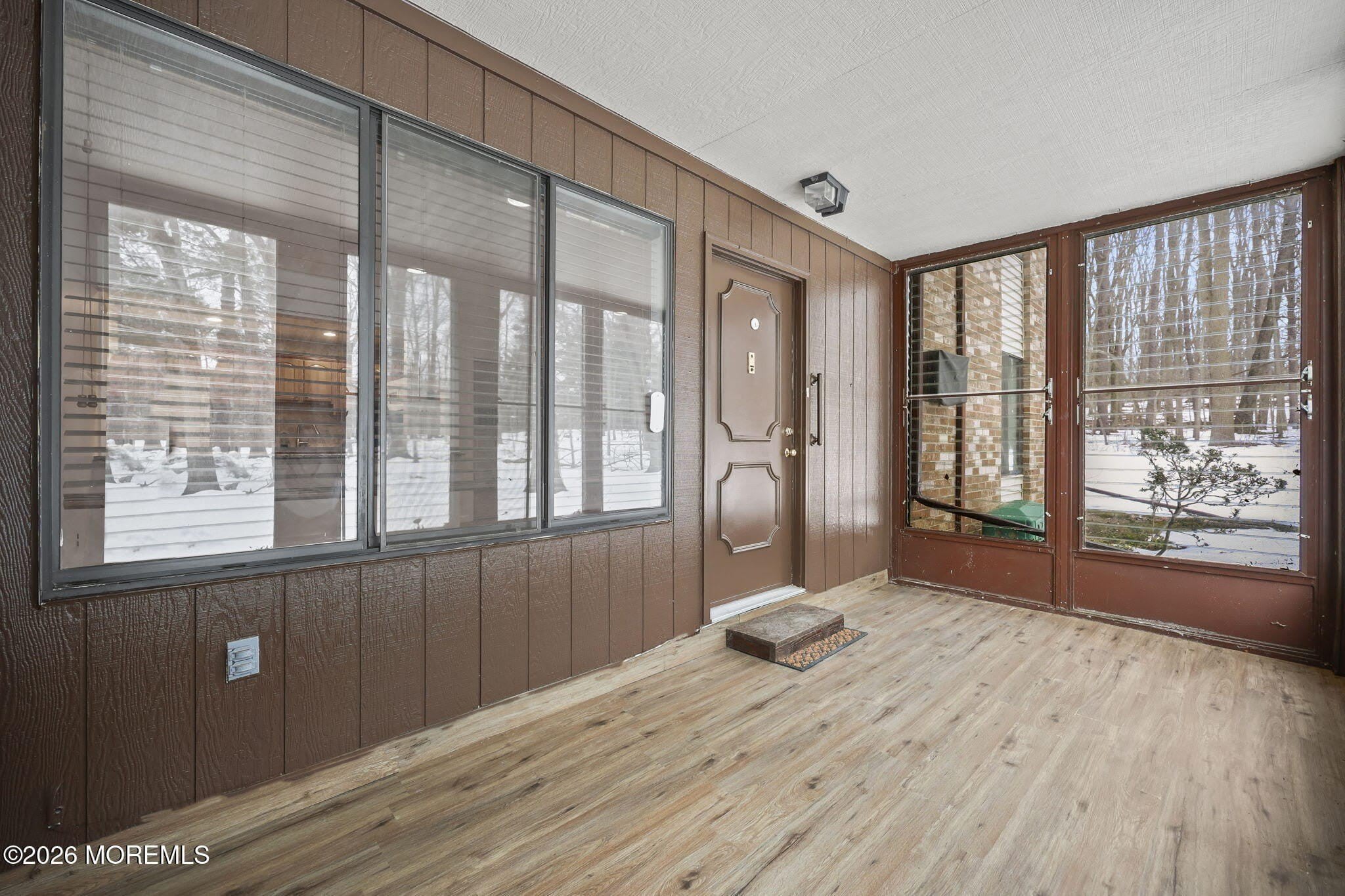 110 Amberly Drive – photo 2