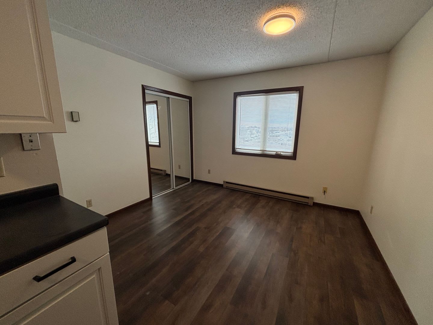 2 bedroom Condo in Twin Towers!! – photo 5