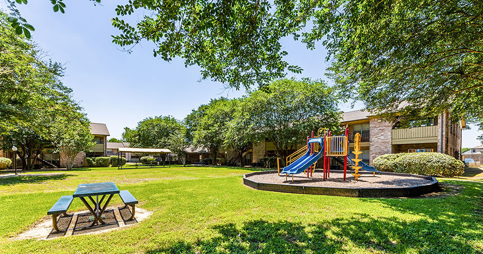 Brookhollow Apartments – photo 4