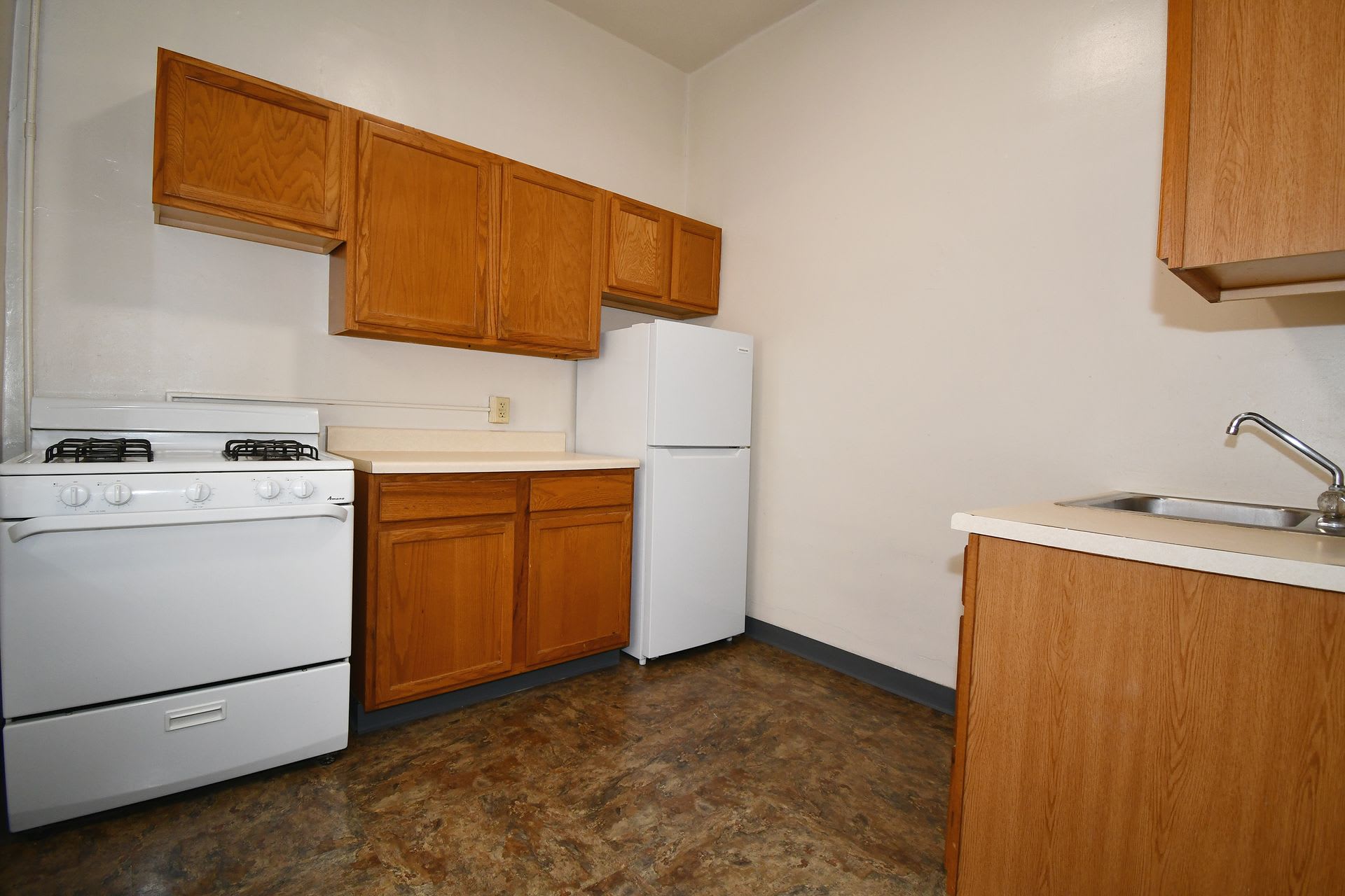 Oakland Bates Apartments – photo 4