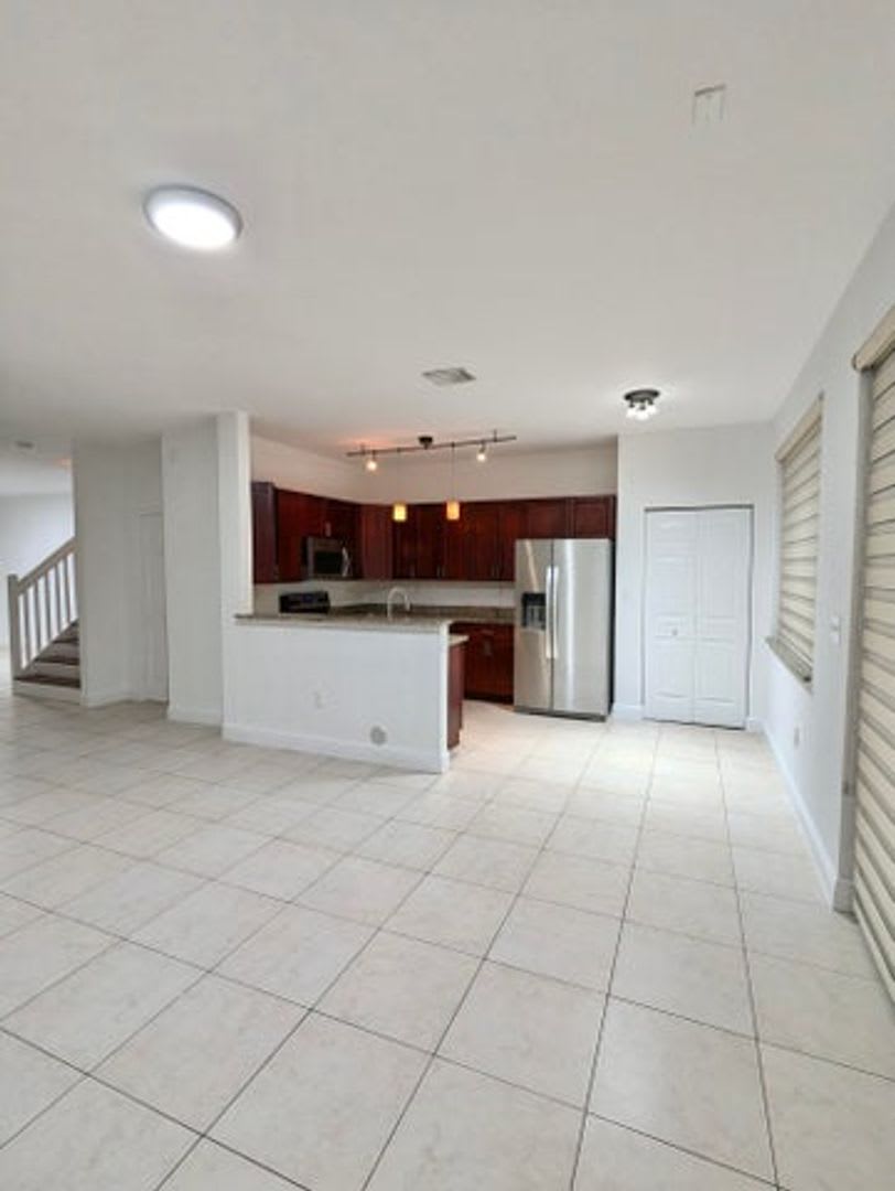10781 NW 81st Lane, Doral, FL 33178 – photo 2