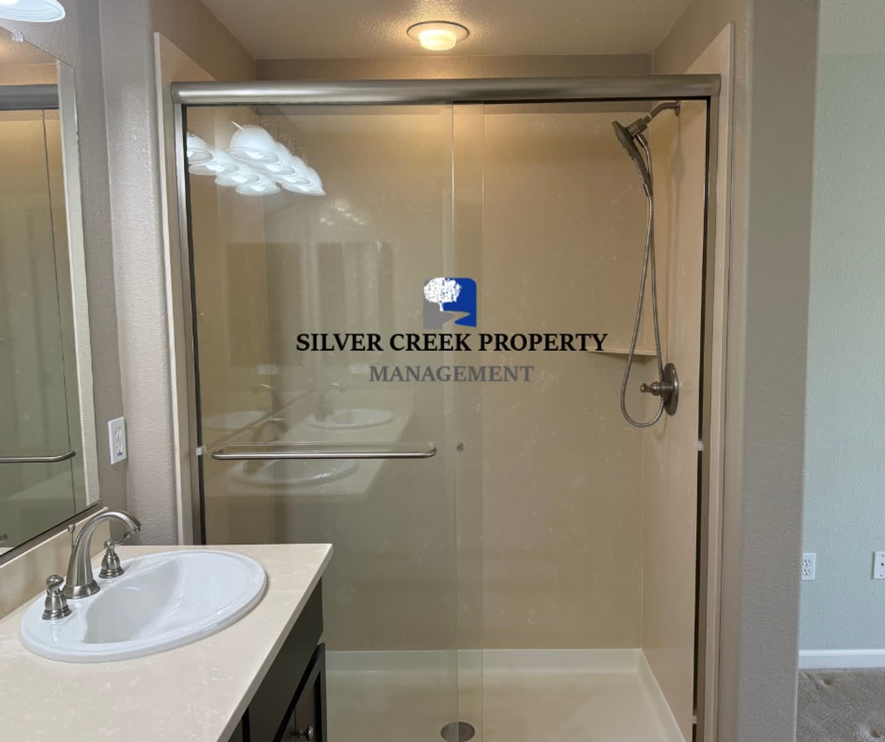 Beautiful 2-Bedroom Townhome with Downstairs Suite & Loft/Nursery/Office in Livermore – photo 5