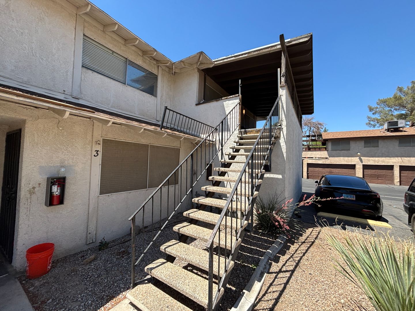 2744 Karen Ave Unit 4 – photo 2