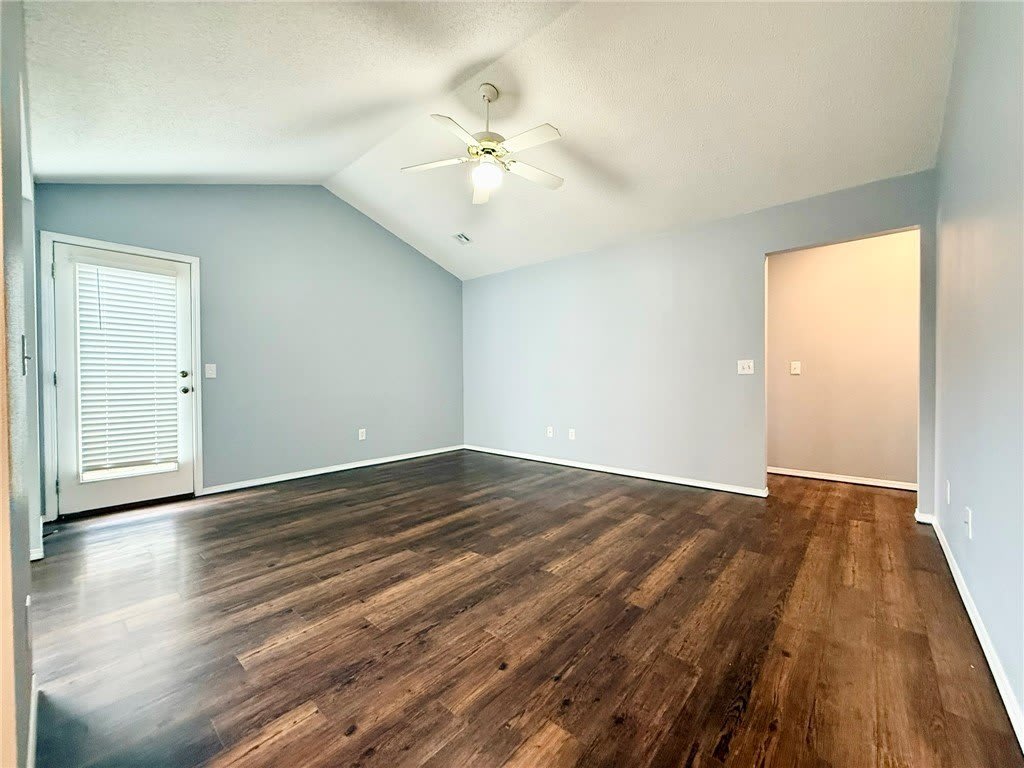 3102 NE 12 Street – photo 5