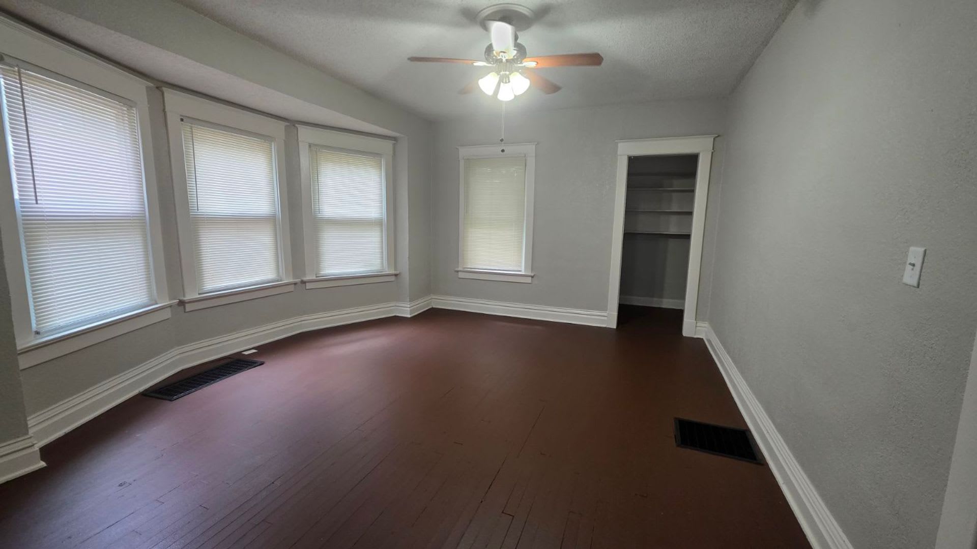 3 BR/1BA – photo 5