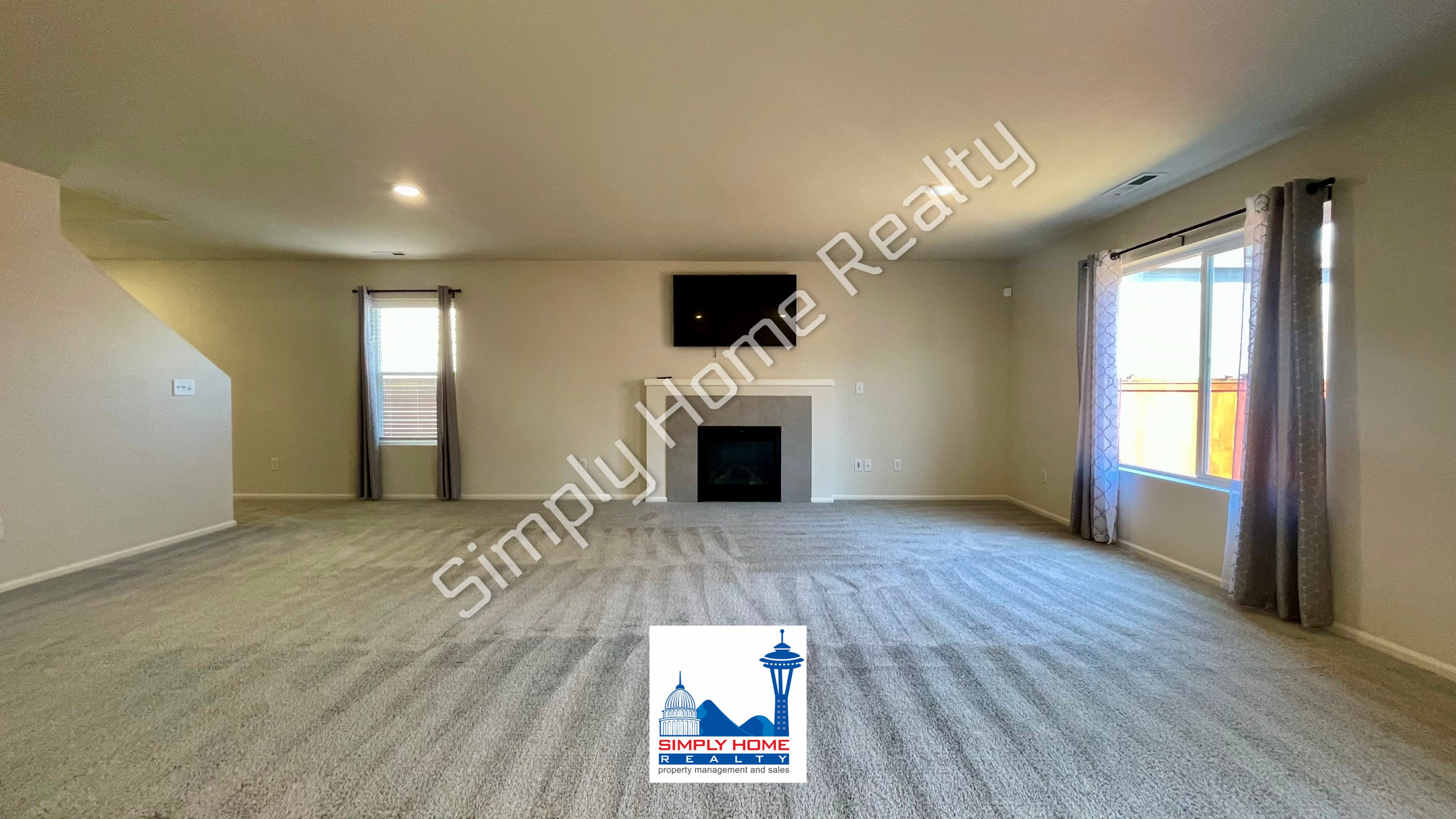 9118 Lady Slipper St SE – photo 2