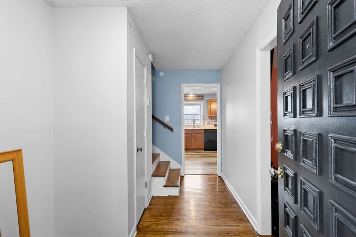 612 Freda Court – photo 5